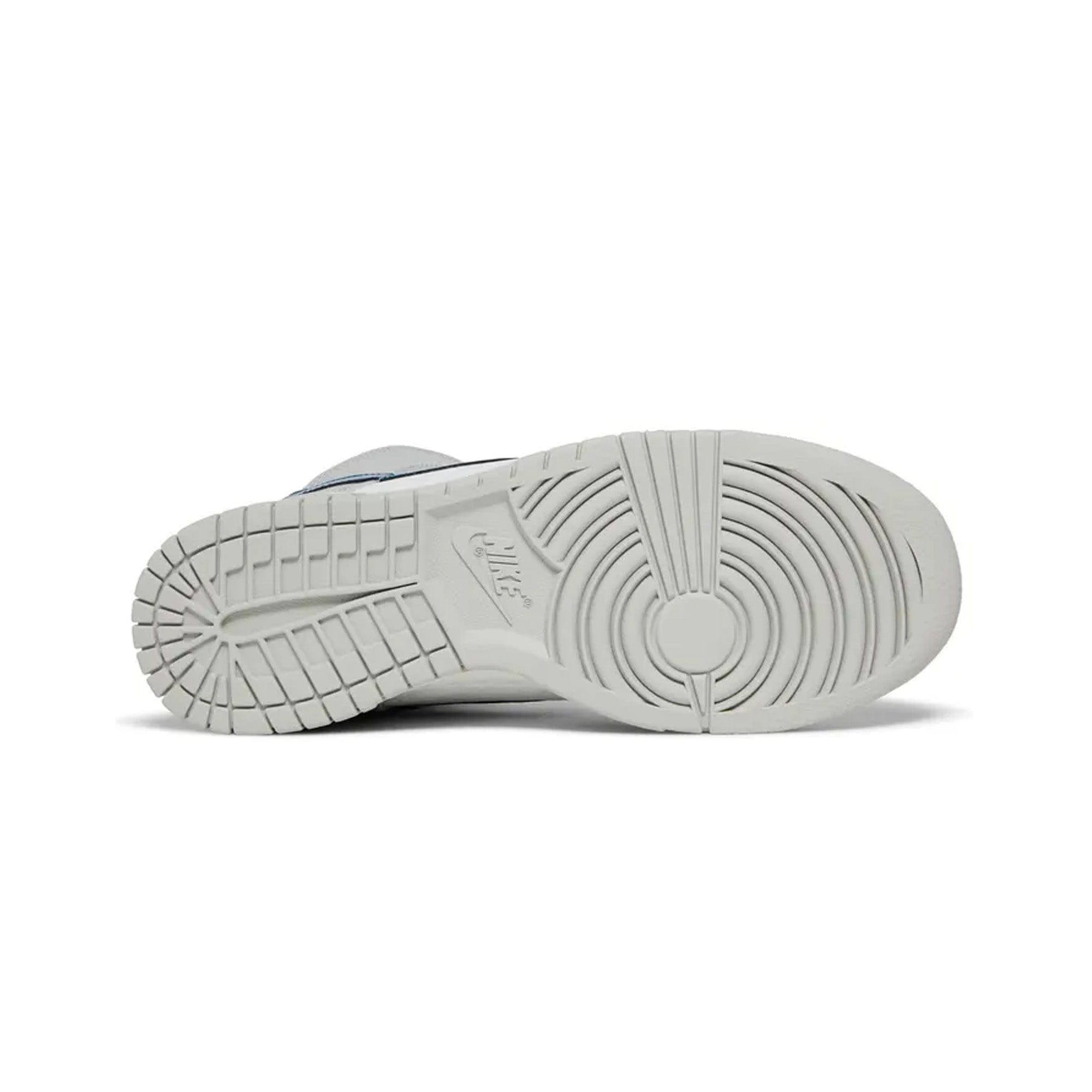Nike Dunk High FLS W (2022)