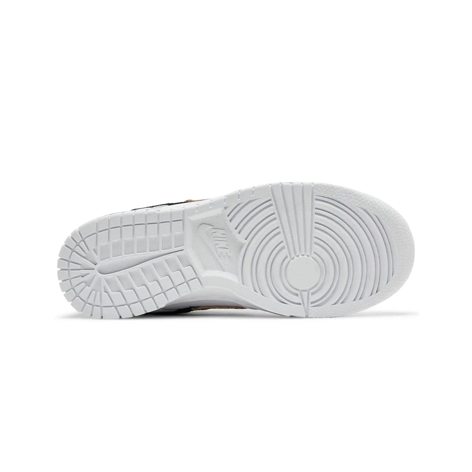 Nike Dunk Low SE Animal Instinct W