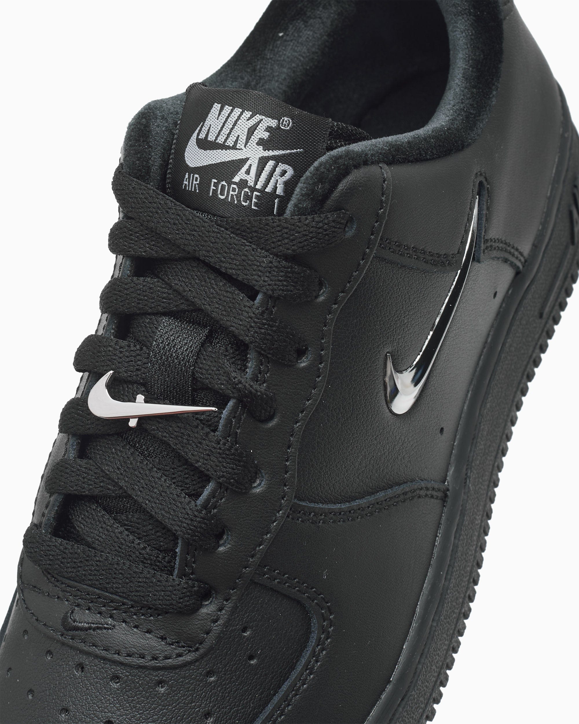 Nike Women's Air Force 1 '07