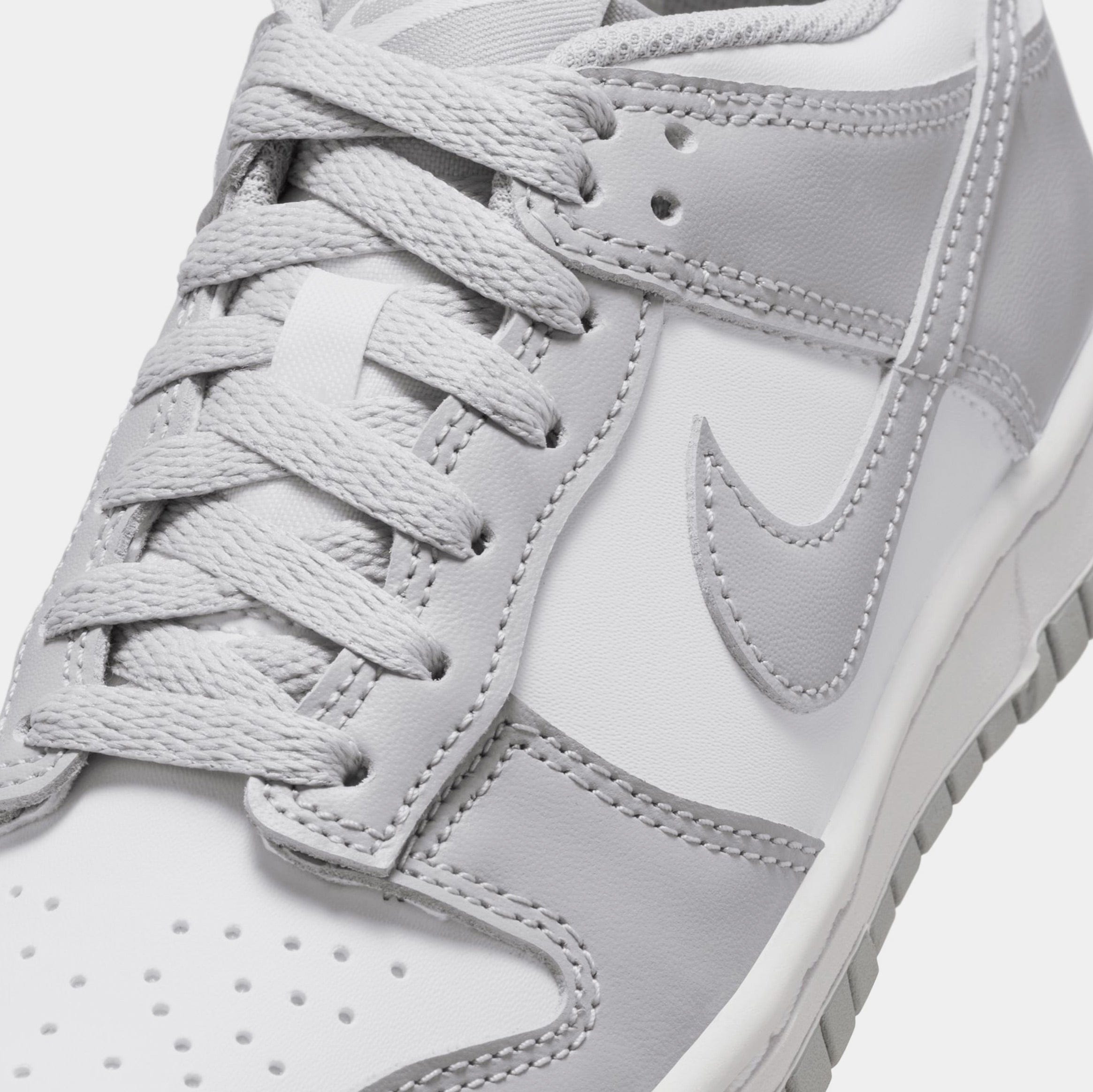 Nike Dunk Low Grade School Basketball Shoes (White/Light Grey/White)