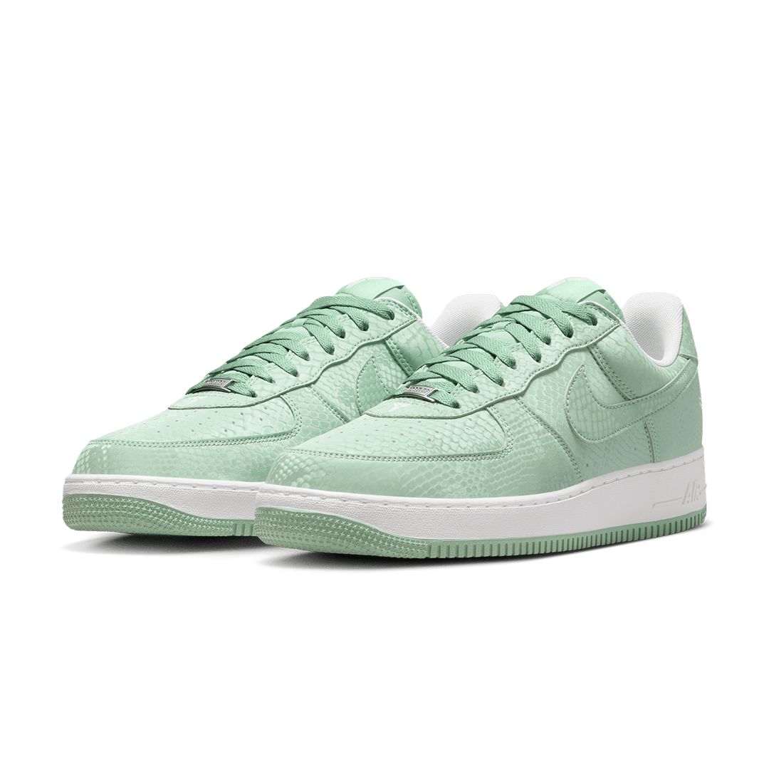 Nike KOBE AIR FORCE 1 LOW STEAM'