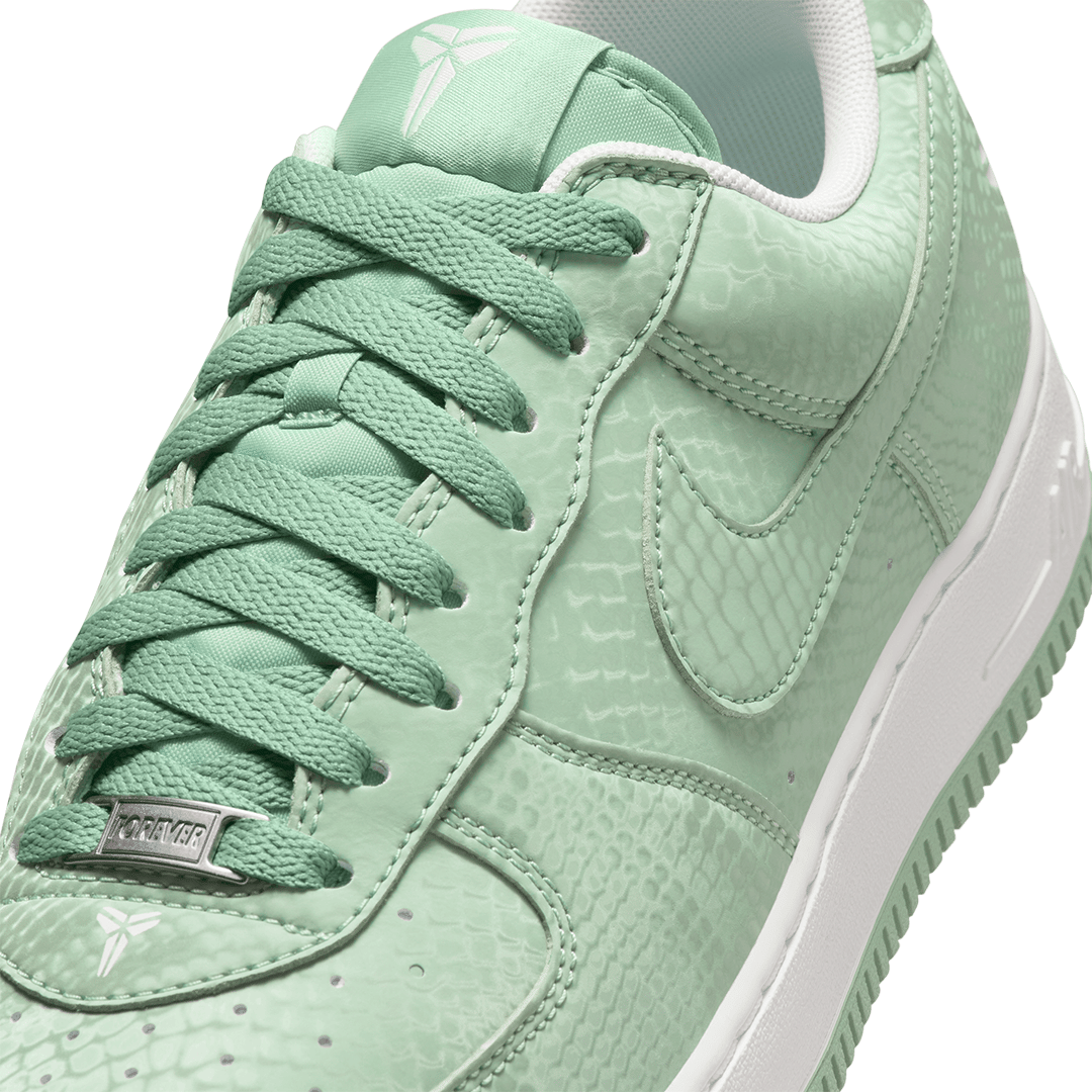 Nike KOBE AIR FORCE 1 LOW STEAM'