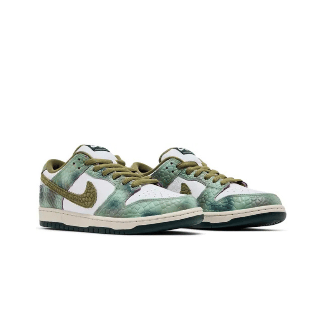 Nike SB Dunk Low Pro Chameleon x Alexis Sablone