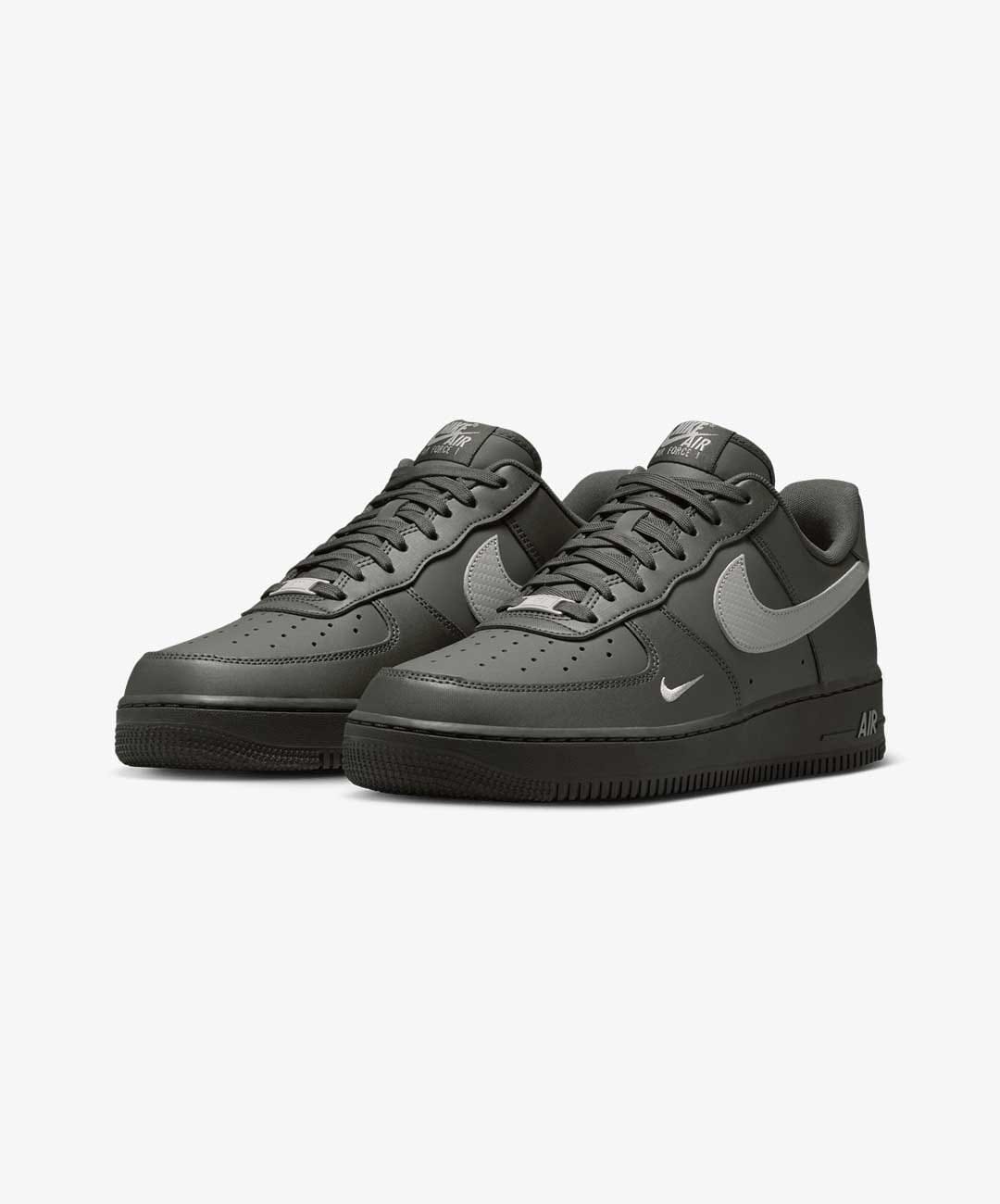 NIKE | NIKE AIR FORCE 1 '07 { NEWSPRINT/COLLEGE GREY