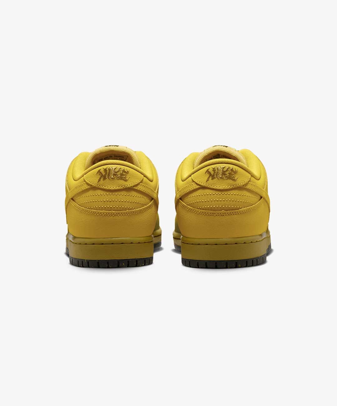 NIKE | SB DUNK LOW PRO { SAFFRON QUARTZ/SAFFRON QUARTZ - PEAR