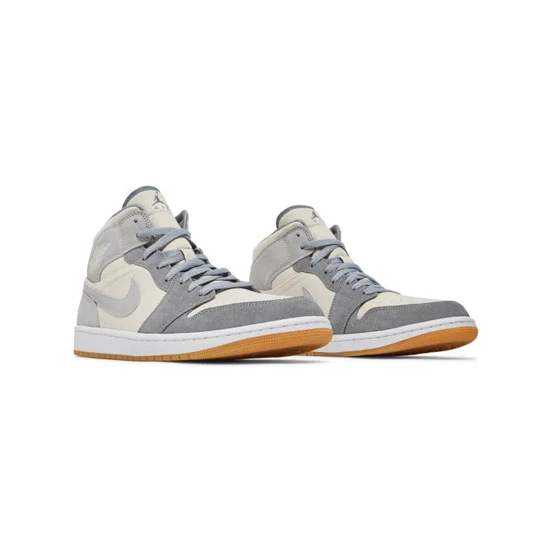 Nike AIR JORDAN 1 MID COCONUT MILK