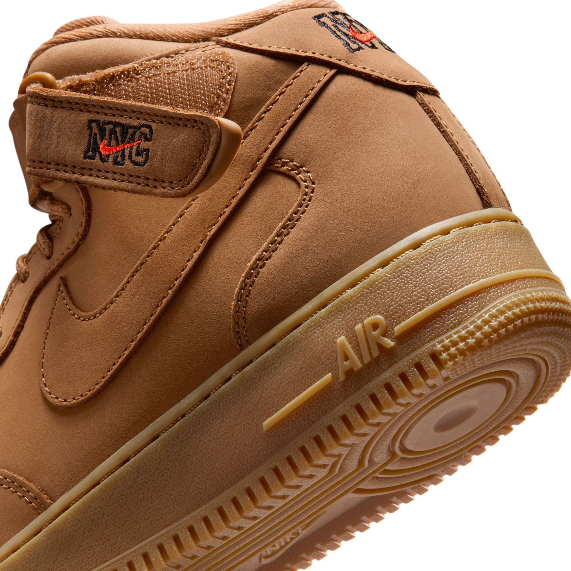Nike Mens Air Force 1 Mid '07 Premium NYC Shoes
