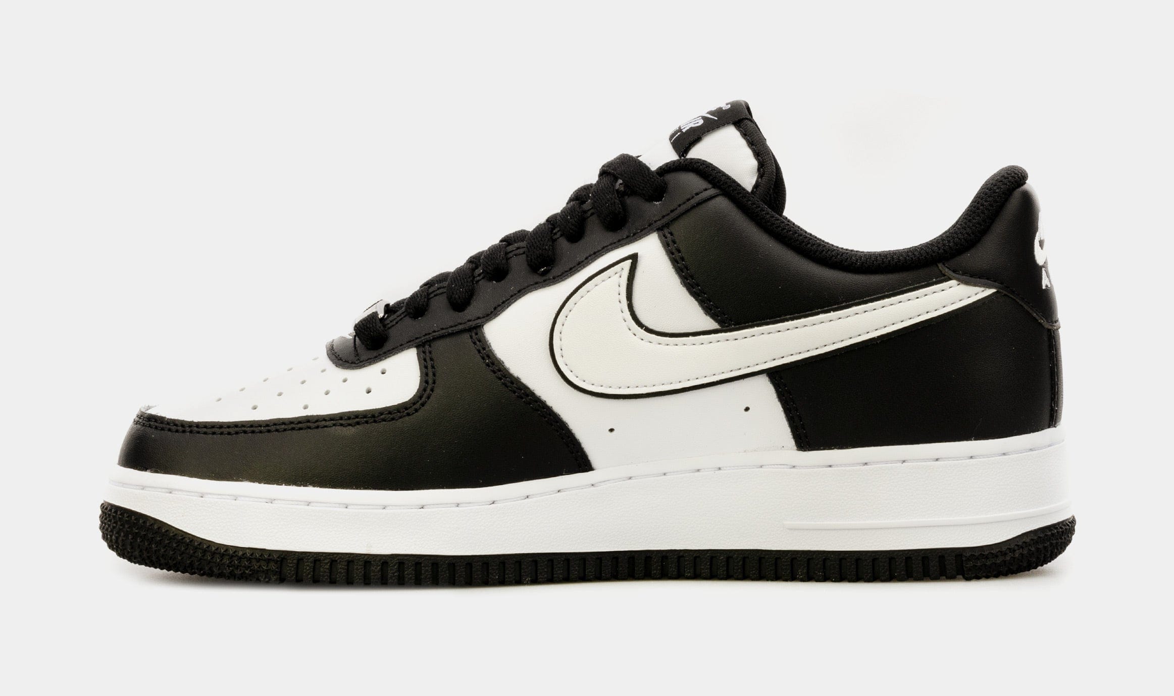 Nike Air Force 1 Low Mens Lifestyle Shoes (Black/White)