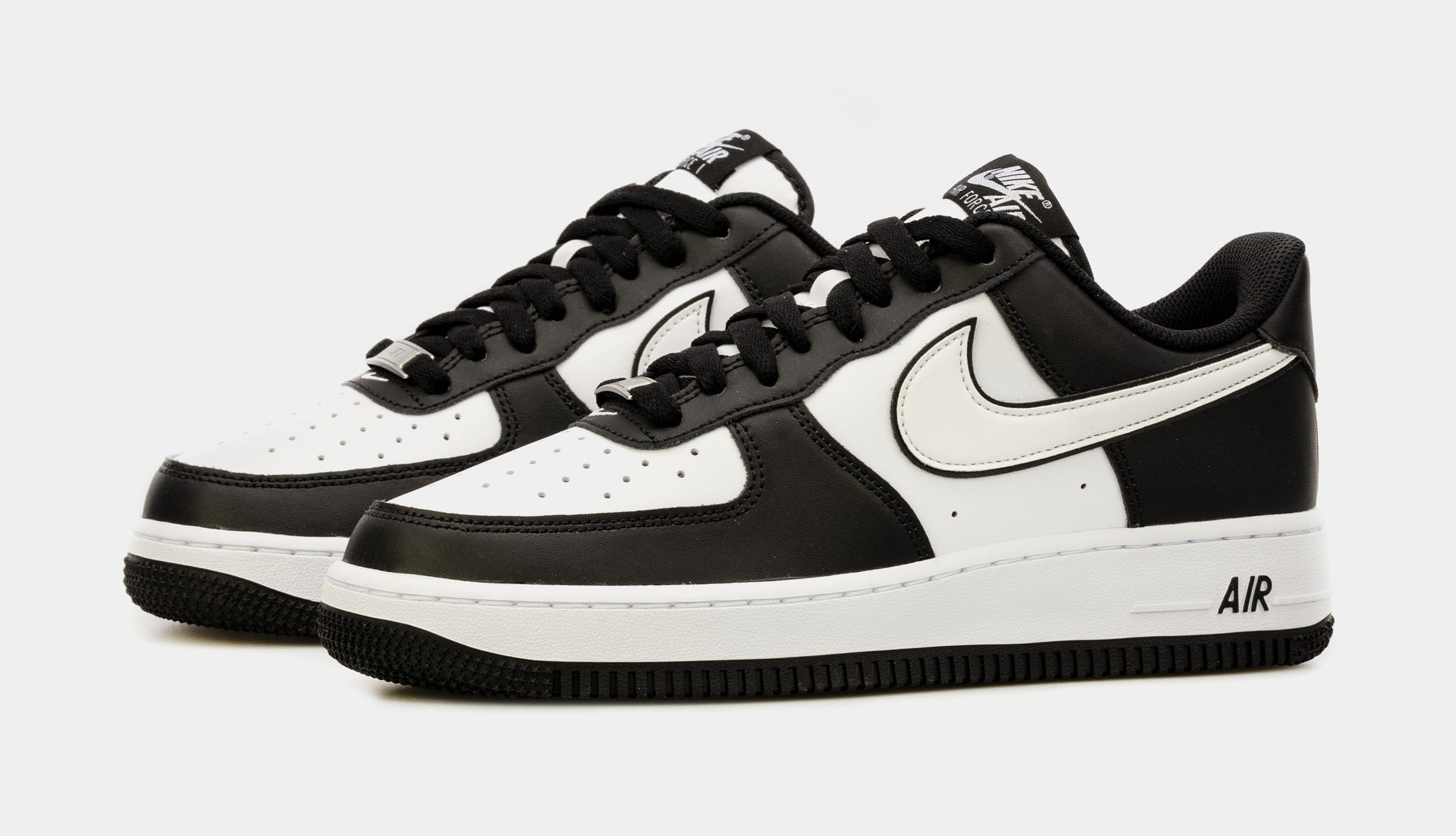 Nike Air Force 1 Low Mens Lifestyle Shoes (Black/White)