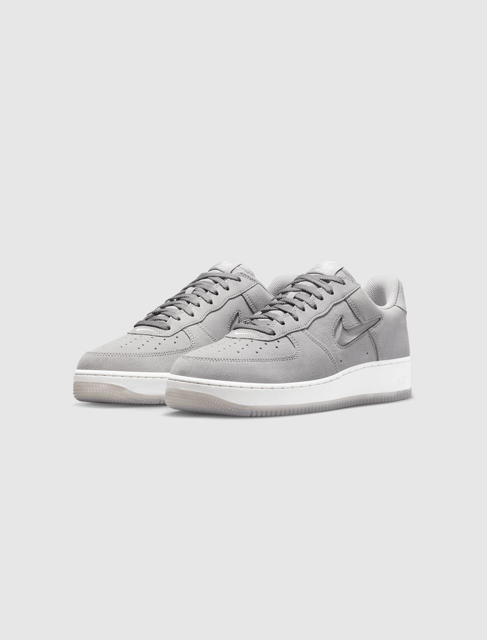 Nike AIR FORCE 1 LOW RETRO COLOR OF THE MONTH LIGHT SMOKE GREY