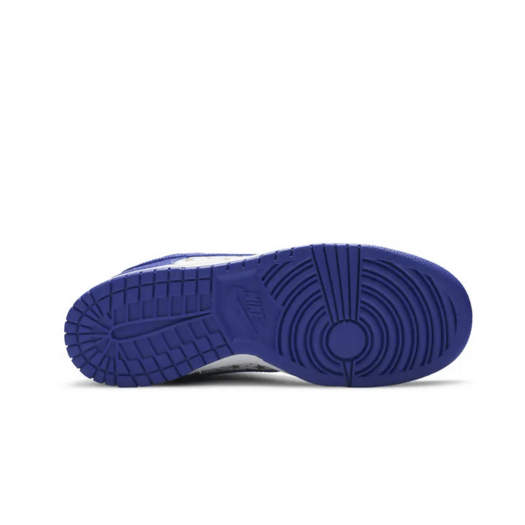Nike Supreme x Dunk Low OG SB QS Hyper Royal