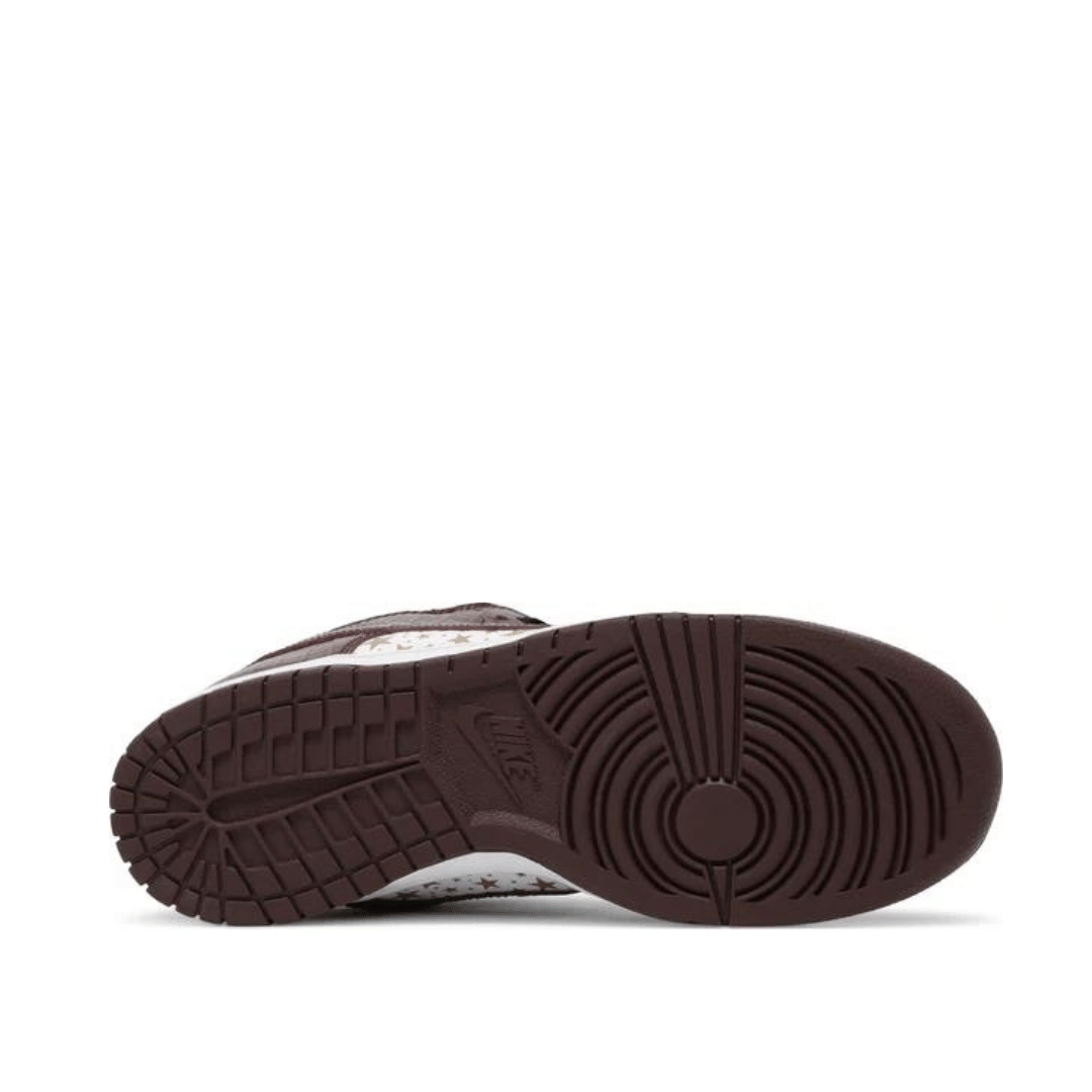 Nike Supreme x Dunk Low OG SB QS Barkroot Brown