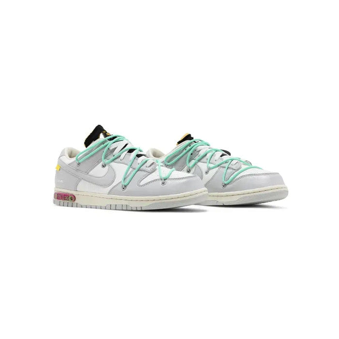 Nike Off - White x Dunk Low Lot 04 of 50