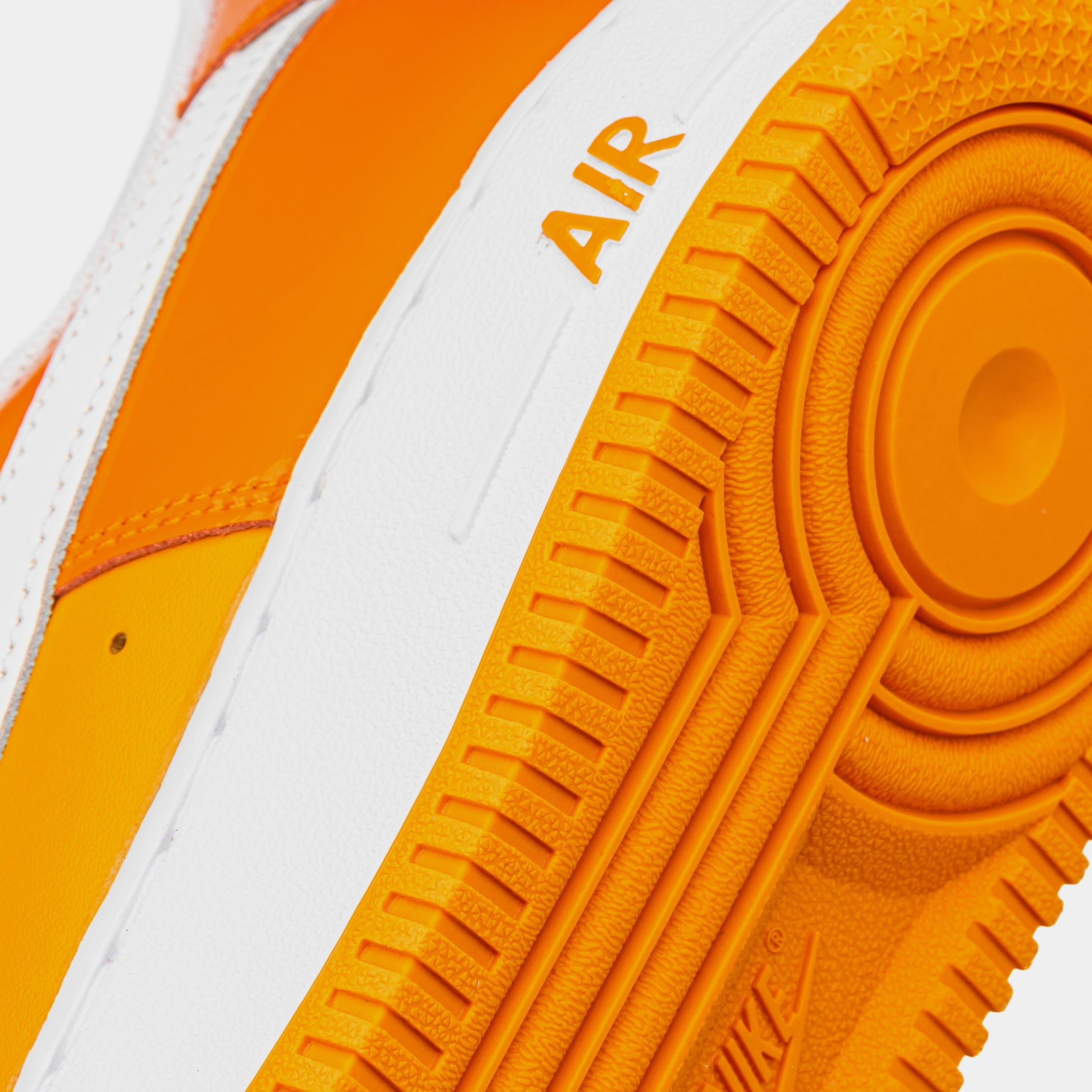 Nike Air Force 1 '07 LV8 Mens Basketball Shoes (Orange/White)