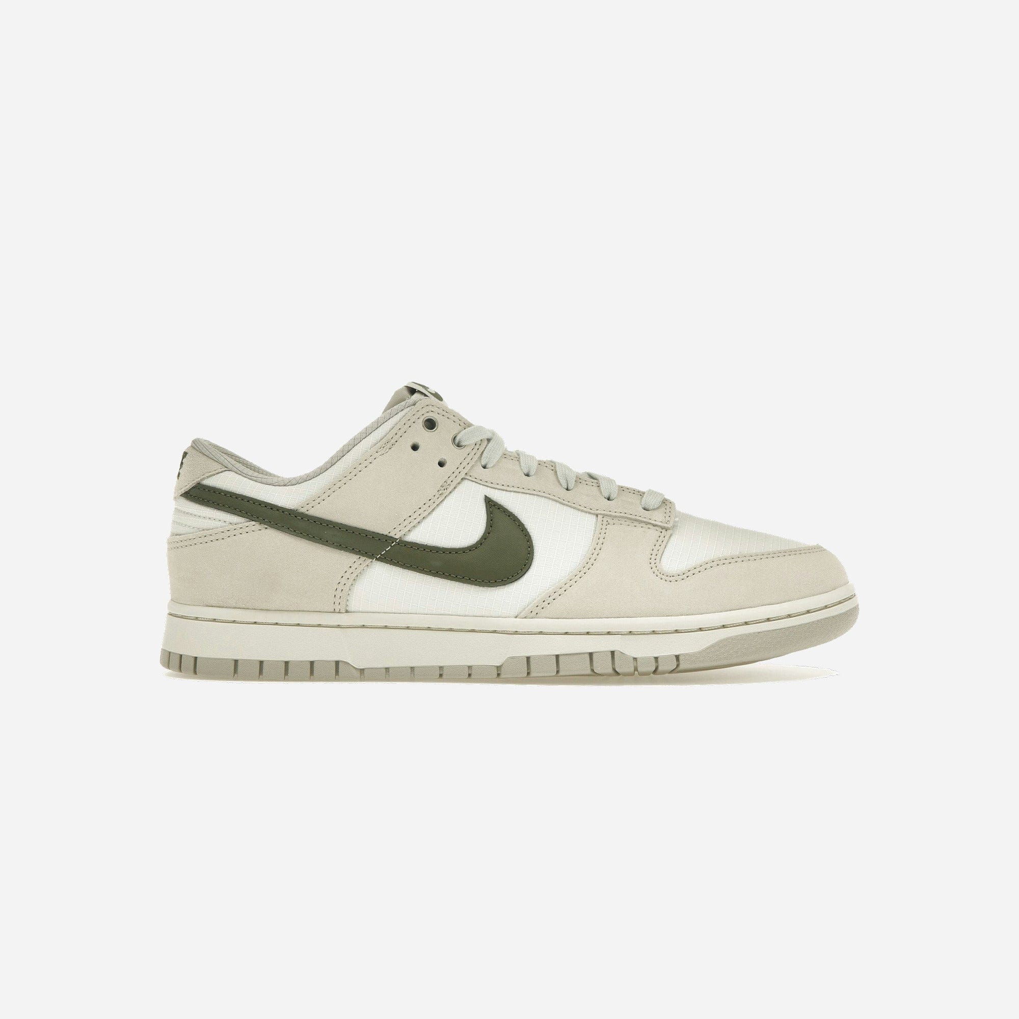 Nike Dunk Low Leaf Veins
