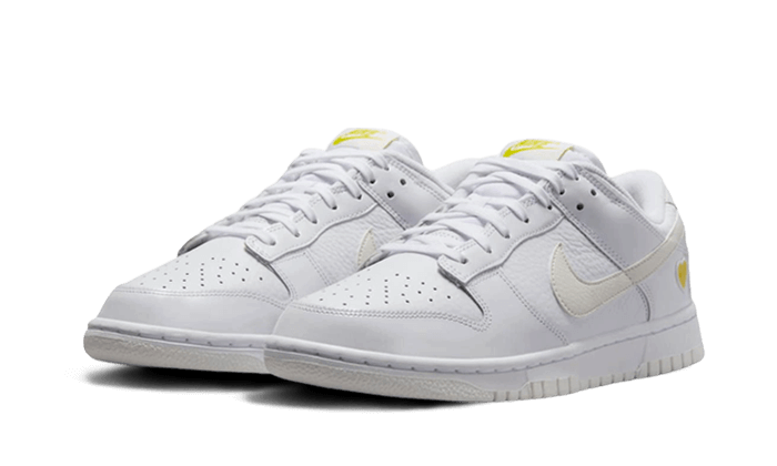 Nike Dunk Low Yellow Heart