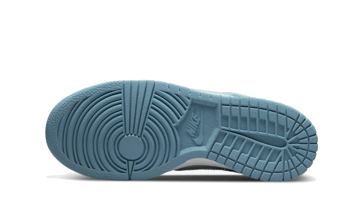 Nike Dunk Low Clear Swoosh