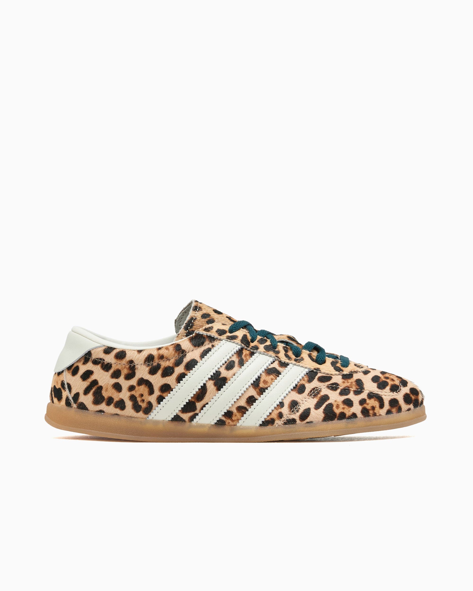 adidas Originals Women's Gazelle Lo Pro Leopard Magic