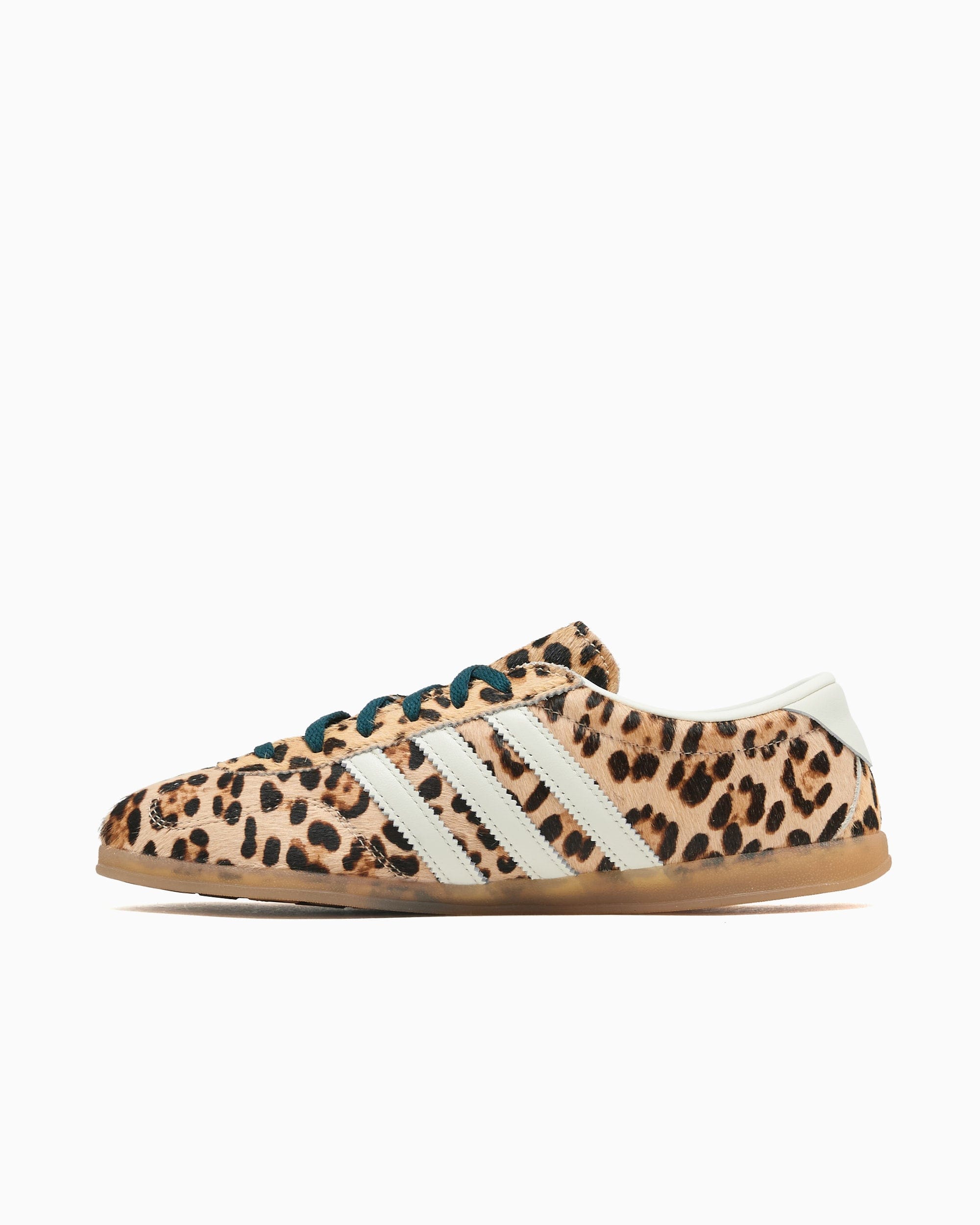 adidas Originals Women's Gazelle Lo Pro Leopard Magic