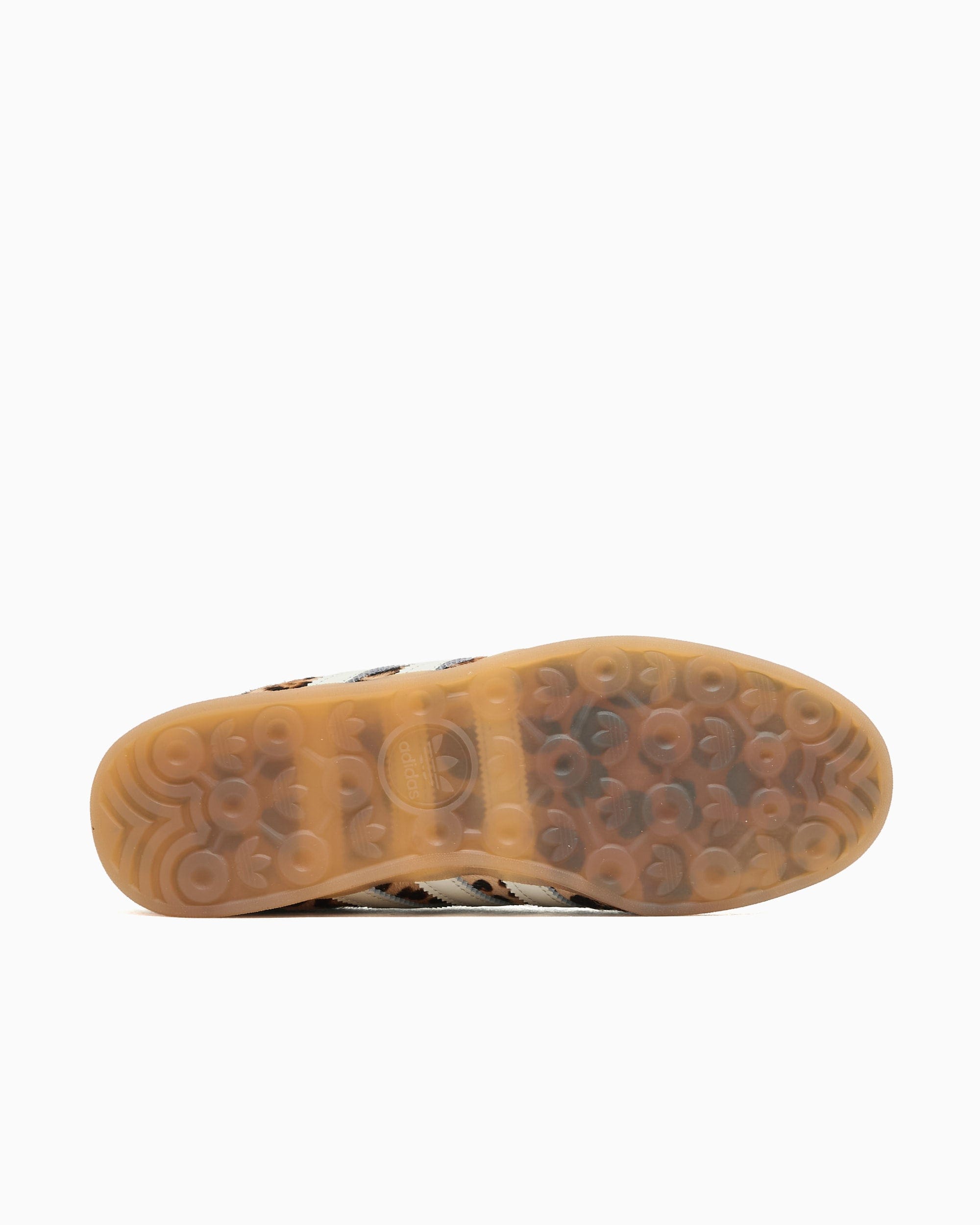adidas Originals Women's Gazelle Lo Pro Leopard Magic