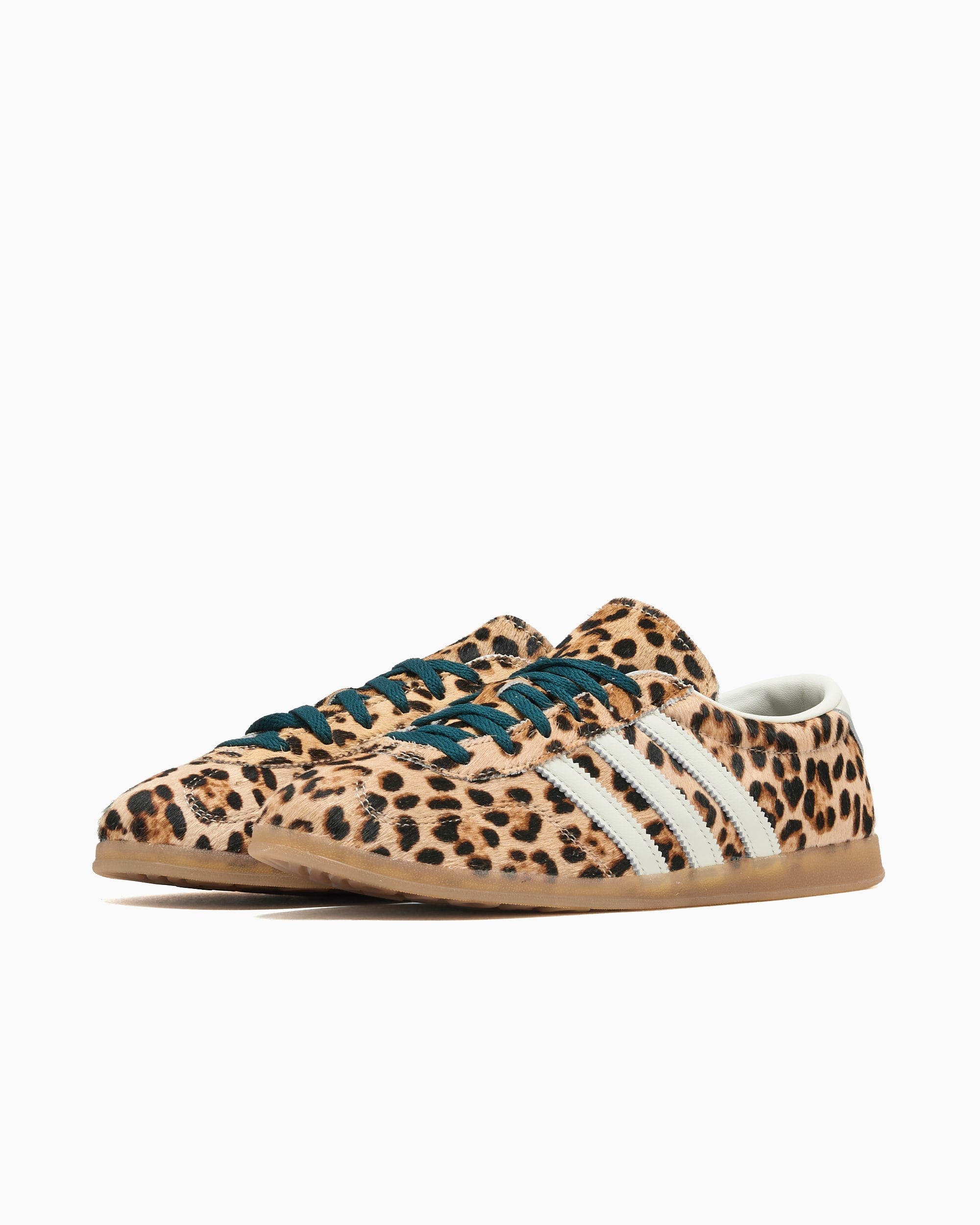 adidas Originals Women's Gazelle Lo Pro Leopard Magic
