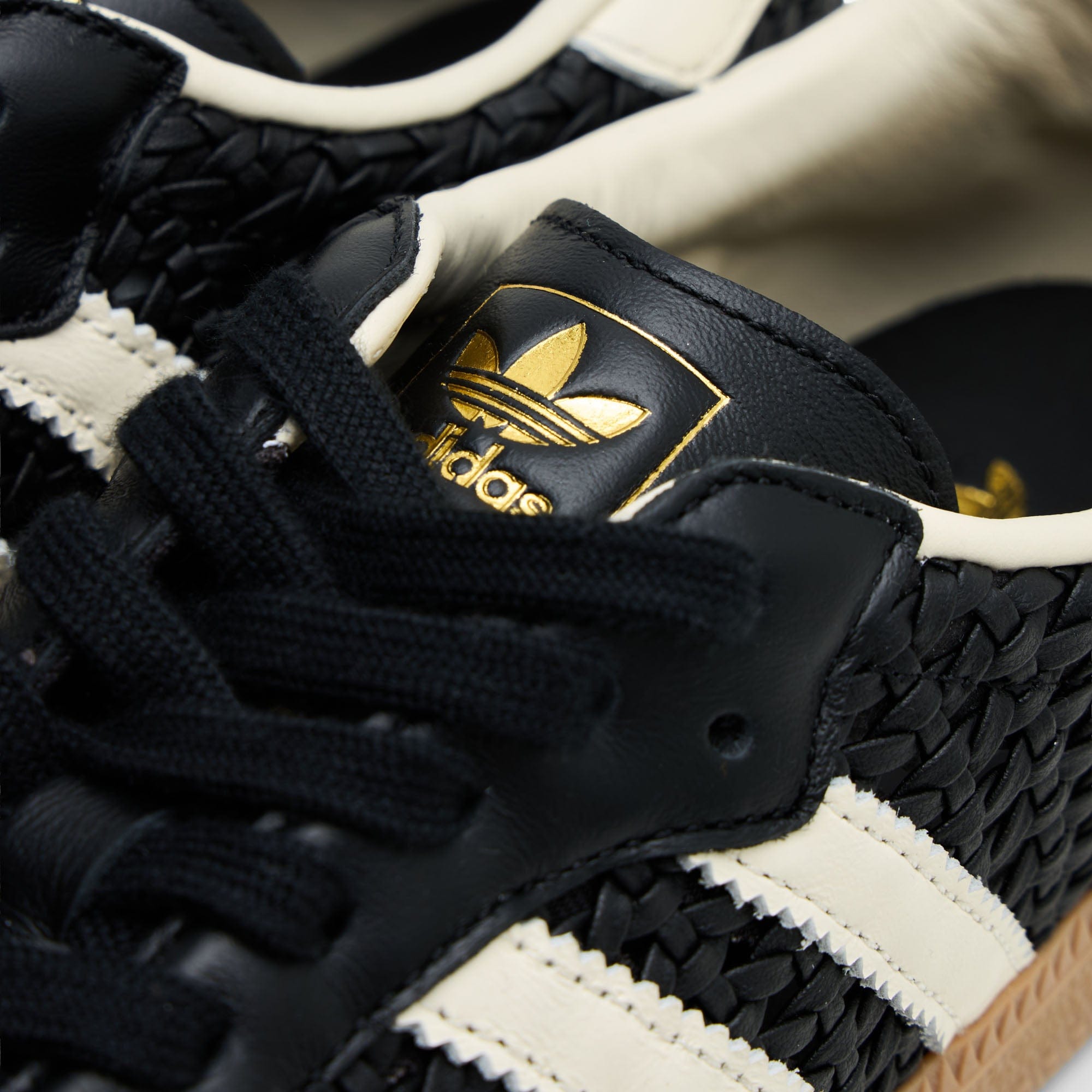 adidas Originals Women's Samba OG Core Black / Cream White