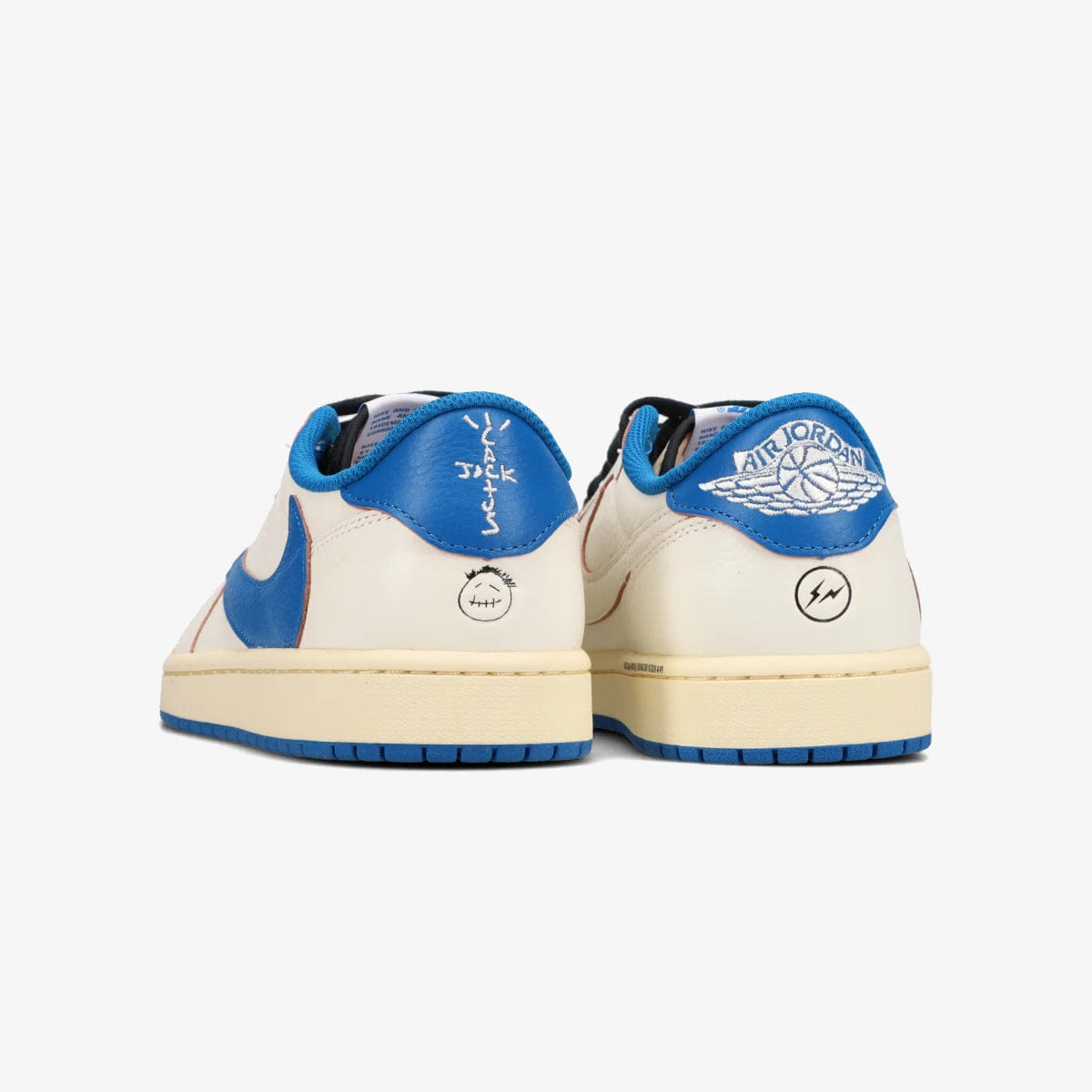 Nike AIR JORDAN 1 LOW OG SP × FRAGMENT DESIGN × TRAVIS SCOTT