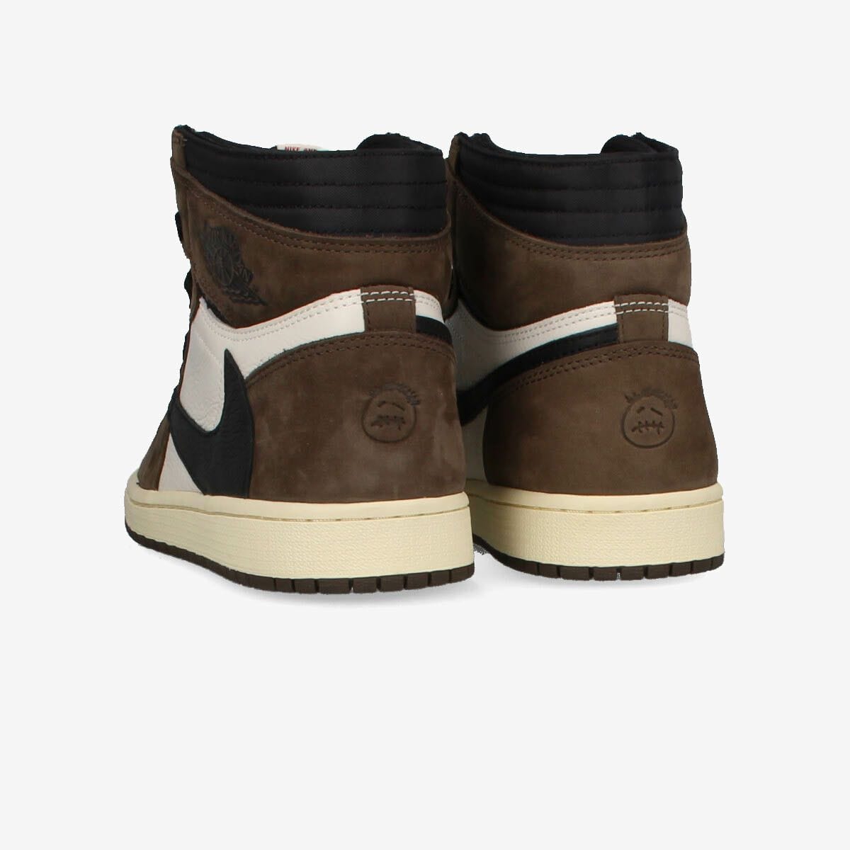 Nike AIR JORDAN 1 RETRO HIGH - TRAVIS SCOTT -