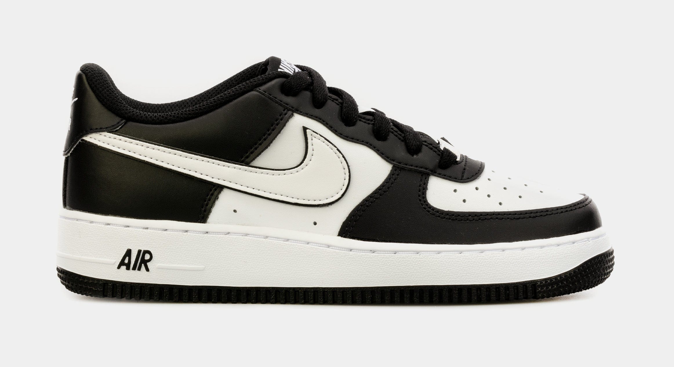 Nike Air Force 1 LV8 Grade School Lifestyle Shoes (Black/White)