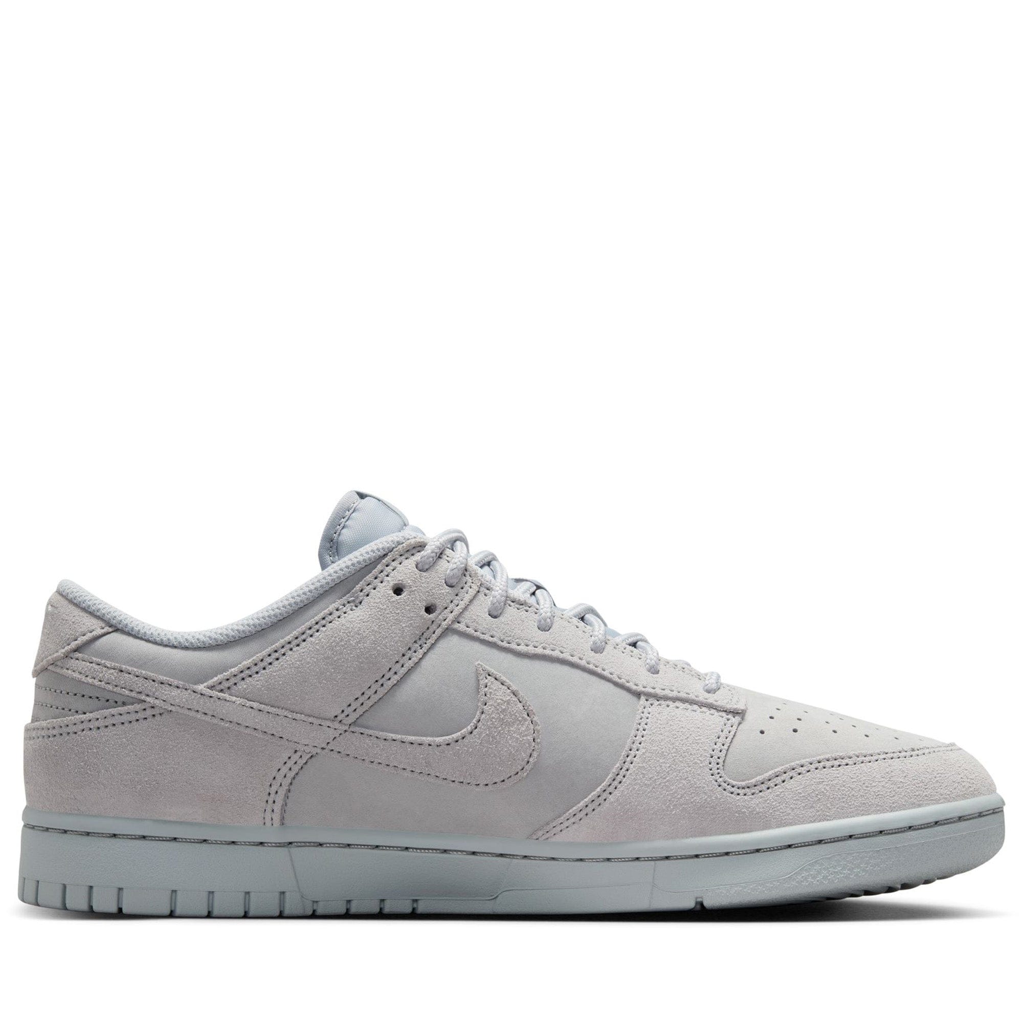 Nike Dunk Low Retro SE - Wolf Grey/Wolf Grey