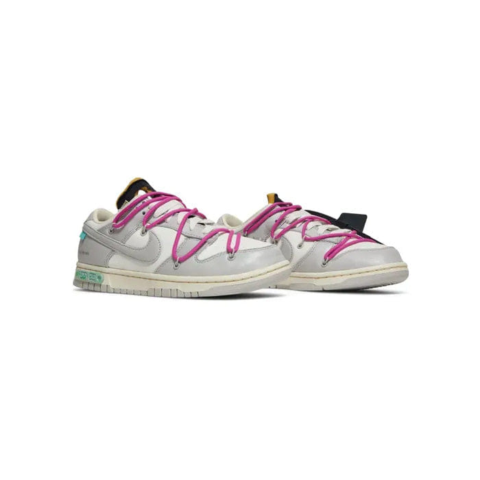 Nike Off - White x Dunk Low Lot 30 of 50