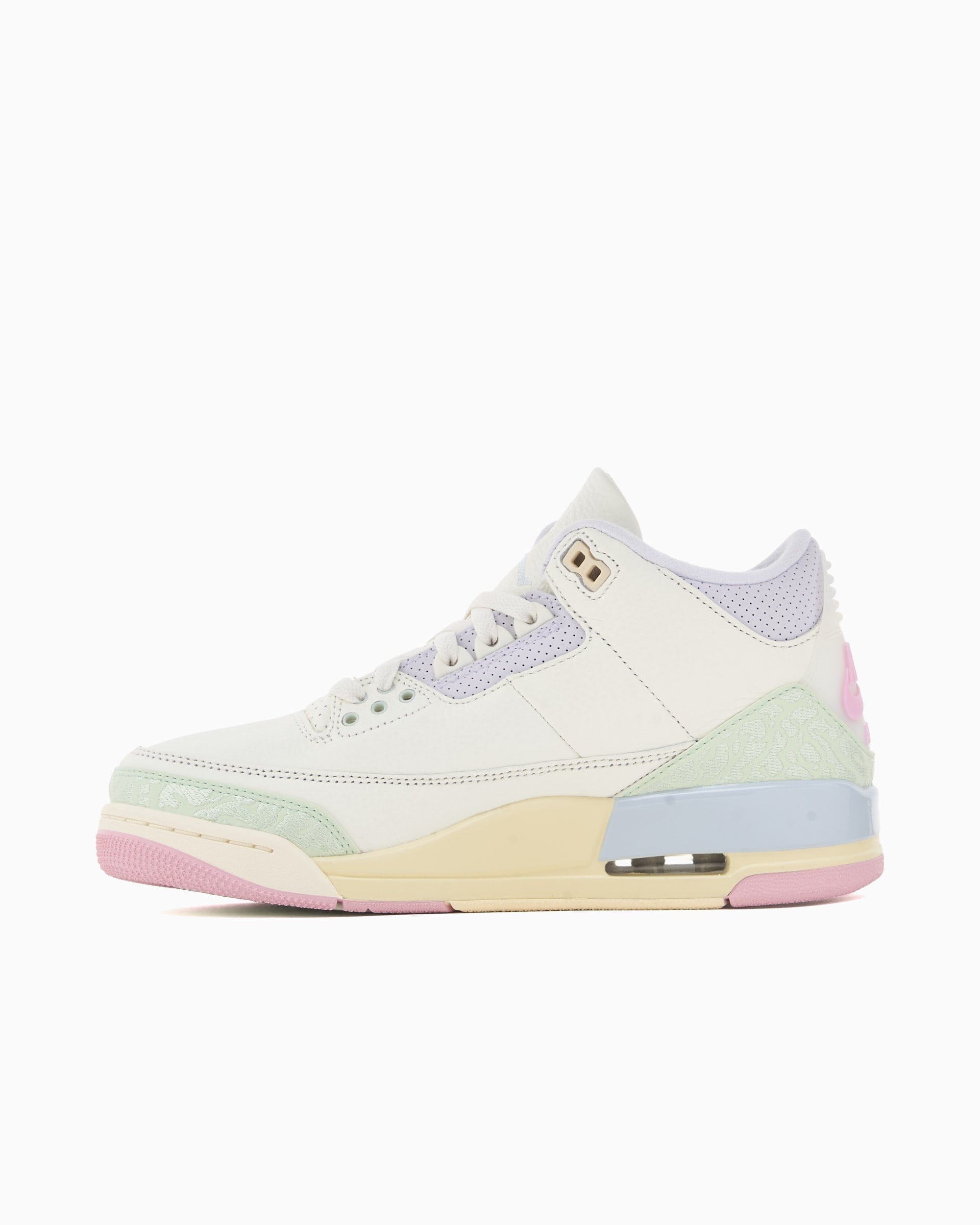 Air Jordan 3 Retro OG Spring is in the Air