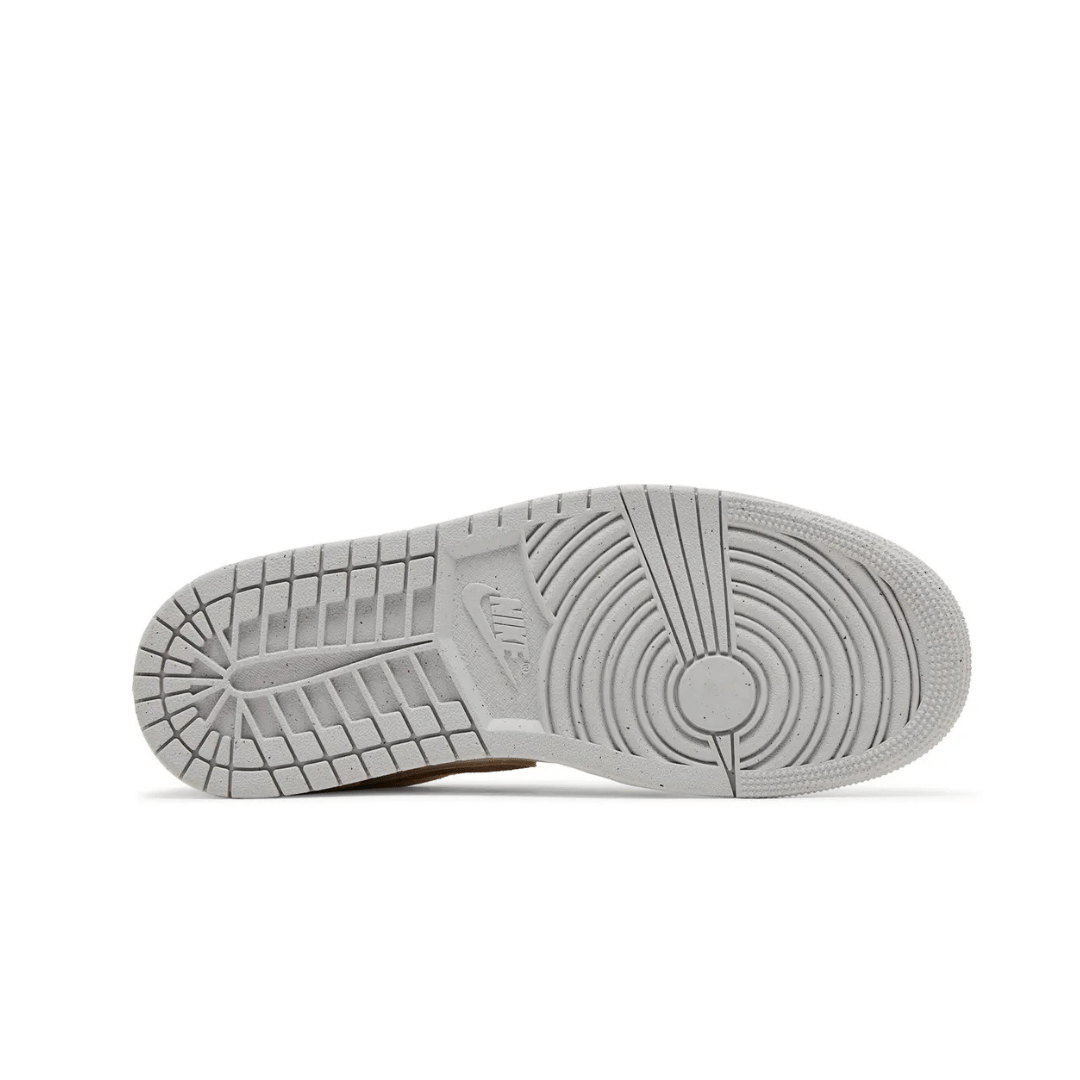 Air Jordan 1 Low SE Legend Light Brown
