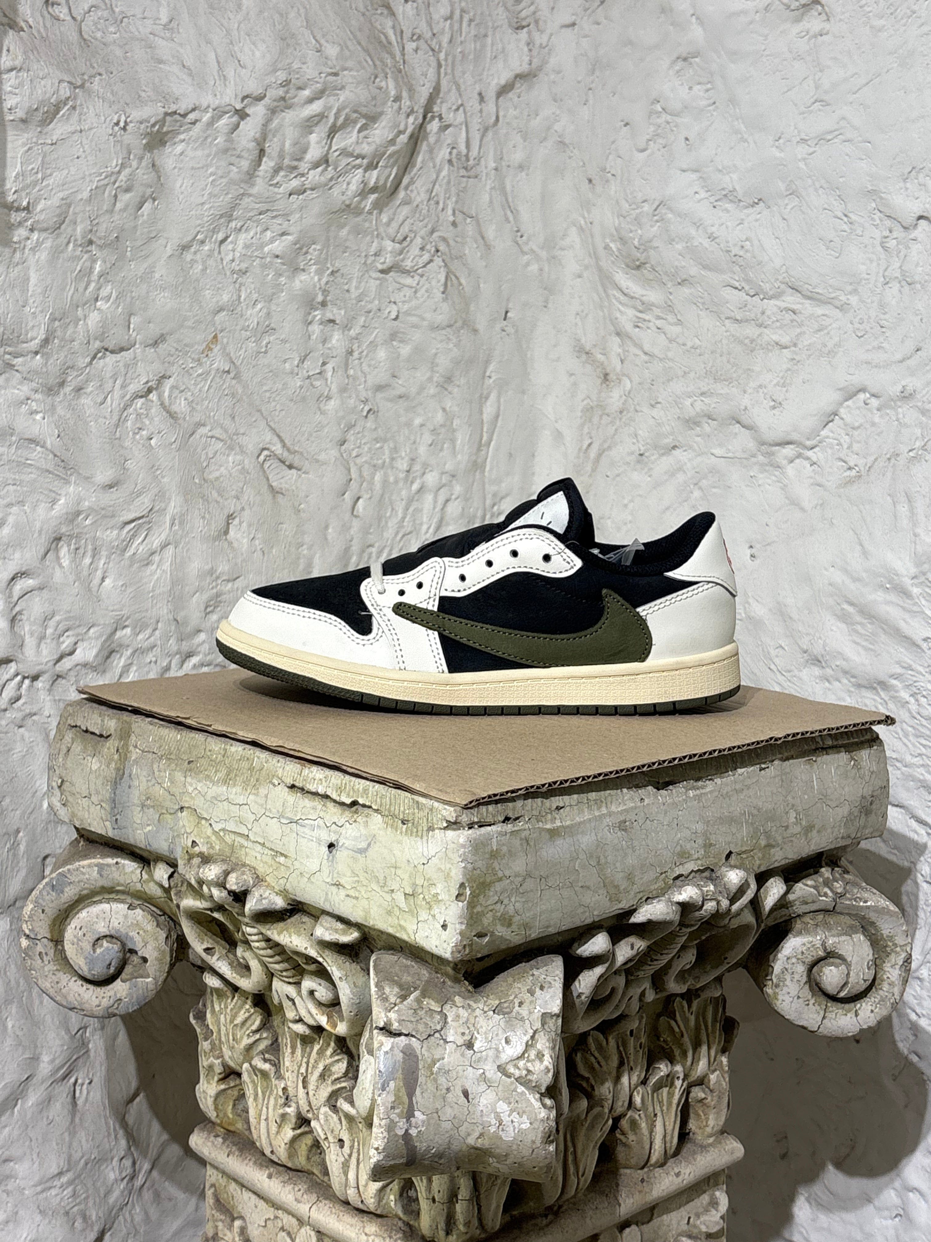 Air Jordan Travis Scott x Air Jordan 1 Retro Low OG Olive