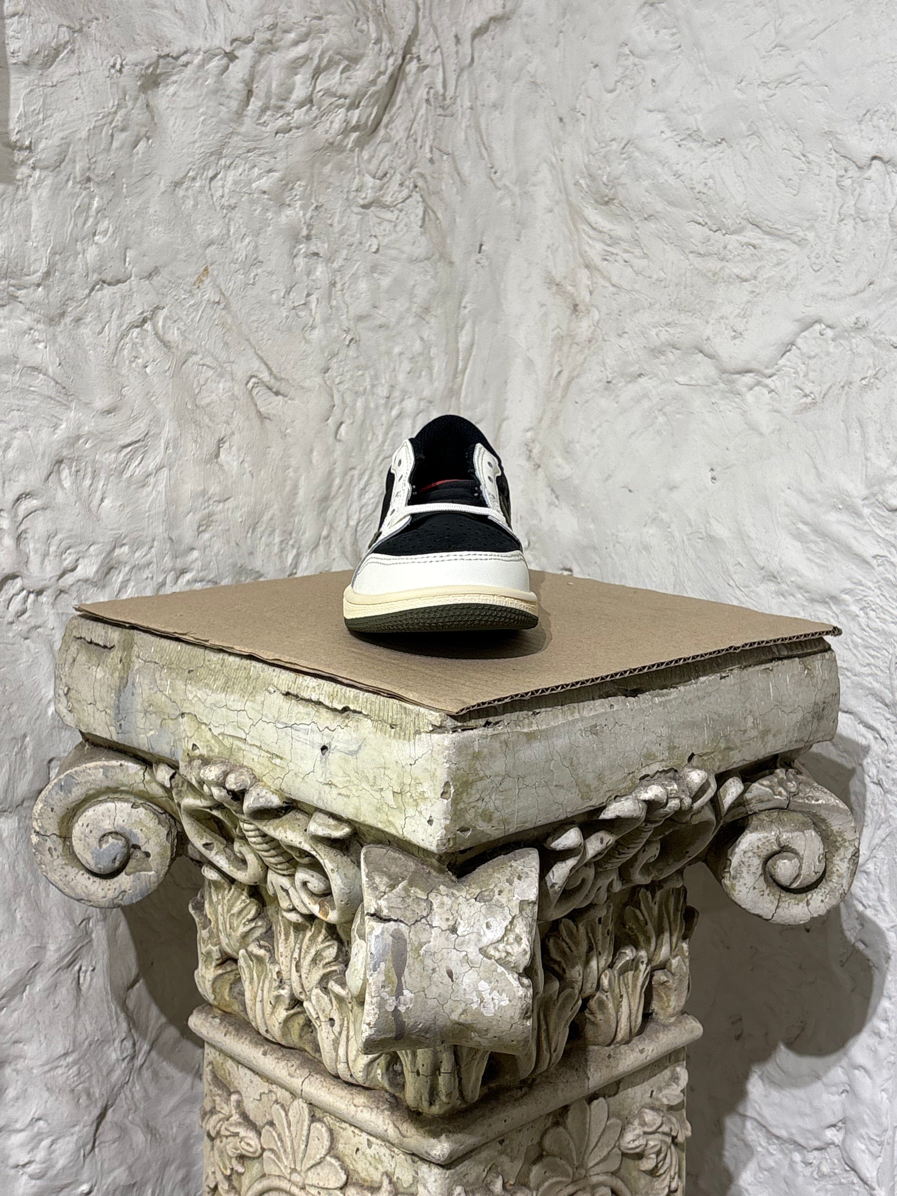 Air Jordan Travis Scott x Air Jordan 1 Retro Low OG Olive