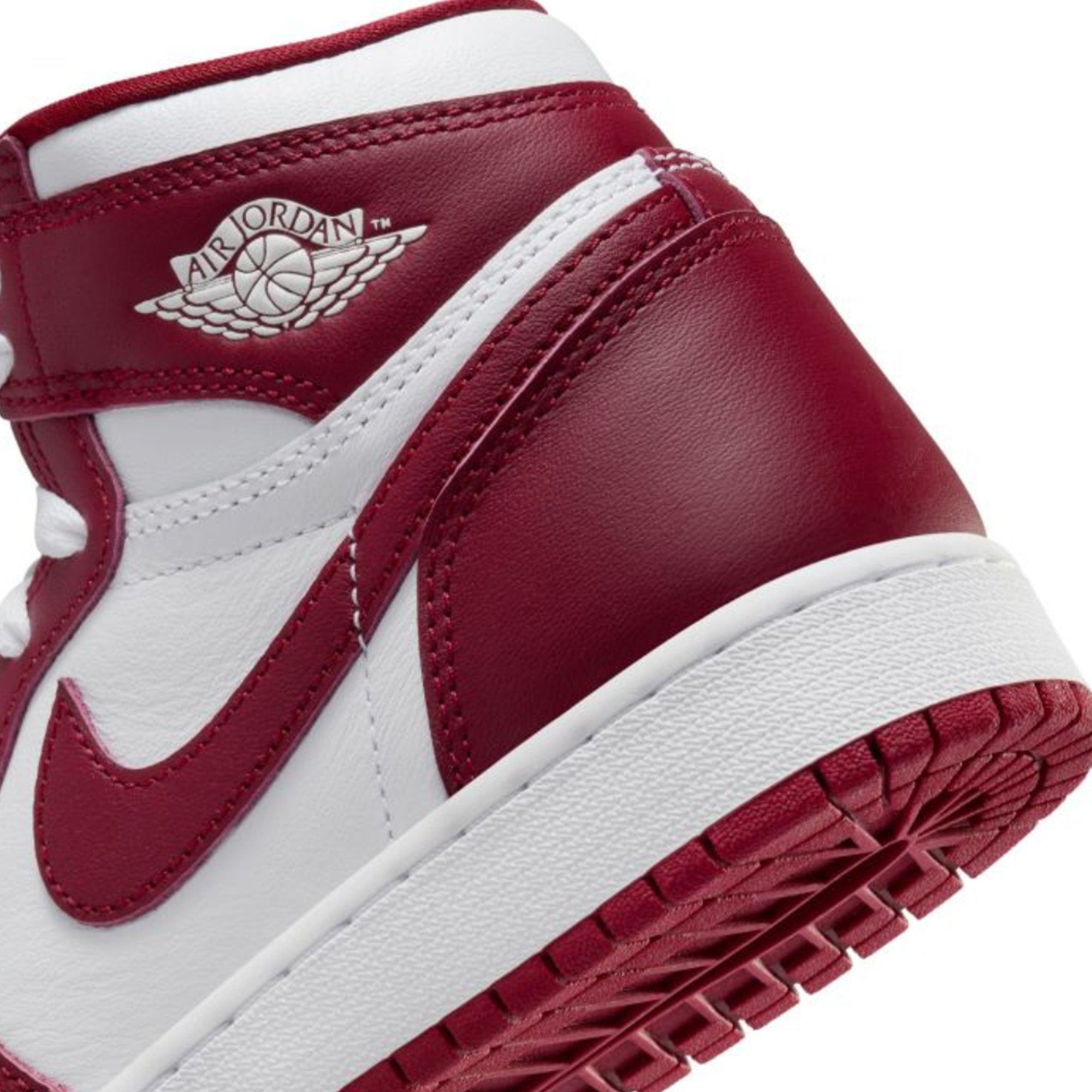 Air Jordan 1 Retro High OG Artisanal Team Red GS (2024)
