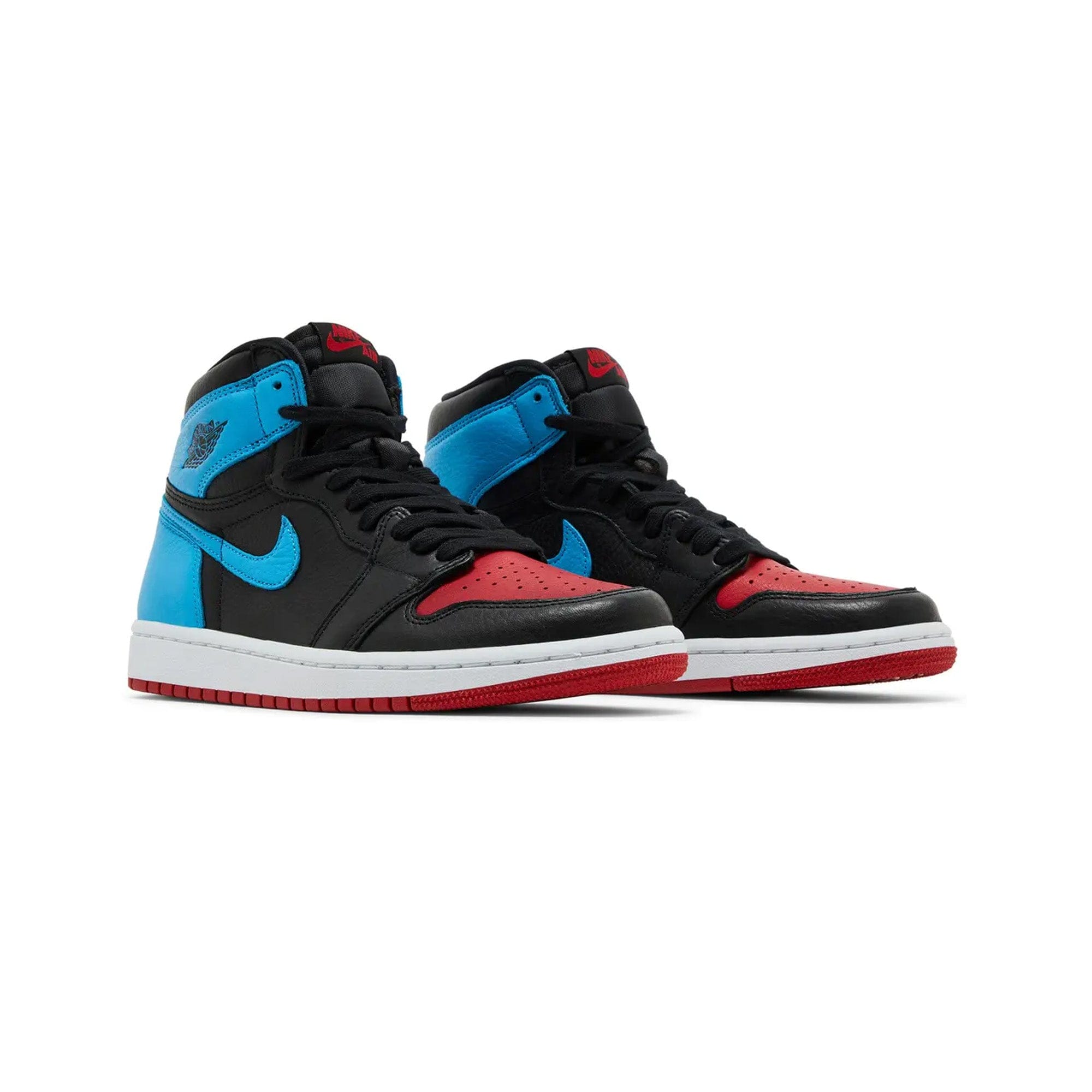 Air Jordan 1 Chicago to UNC W