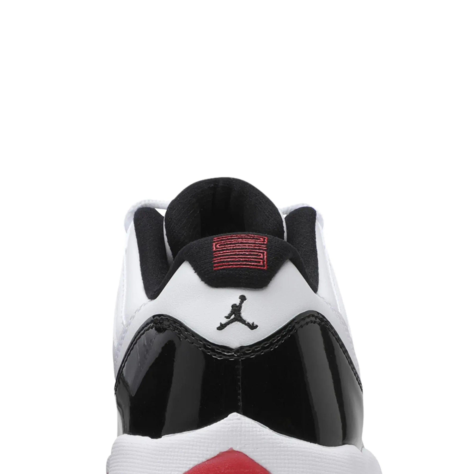 Air Jordan 11 Retro Low Concord Bred (2020)