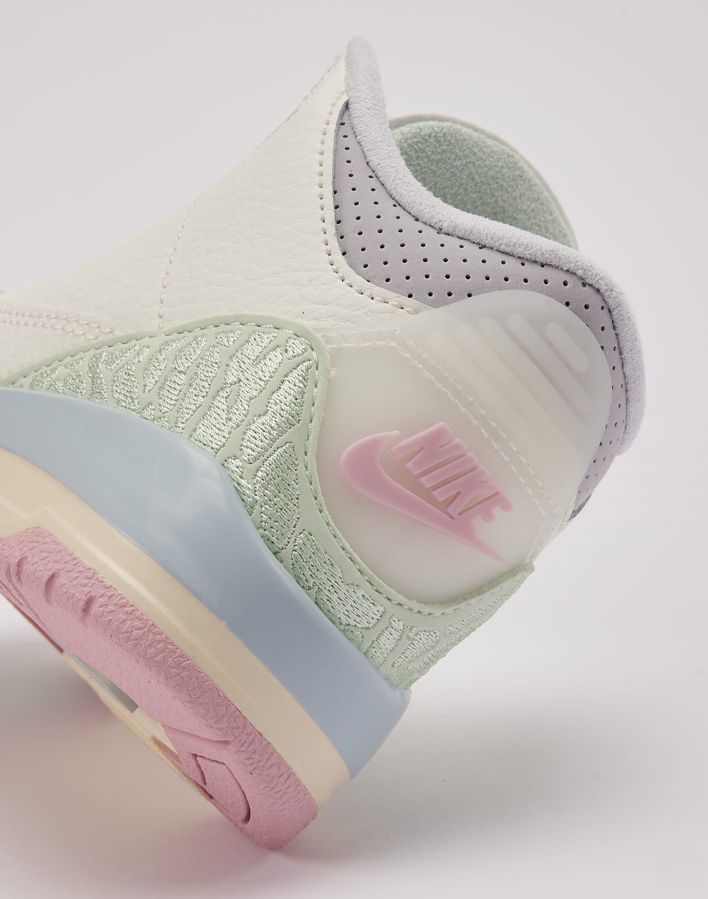 Air Jordan Jordan Air Jordan 3 Retro Sail and Jade Aura Pre - School