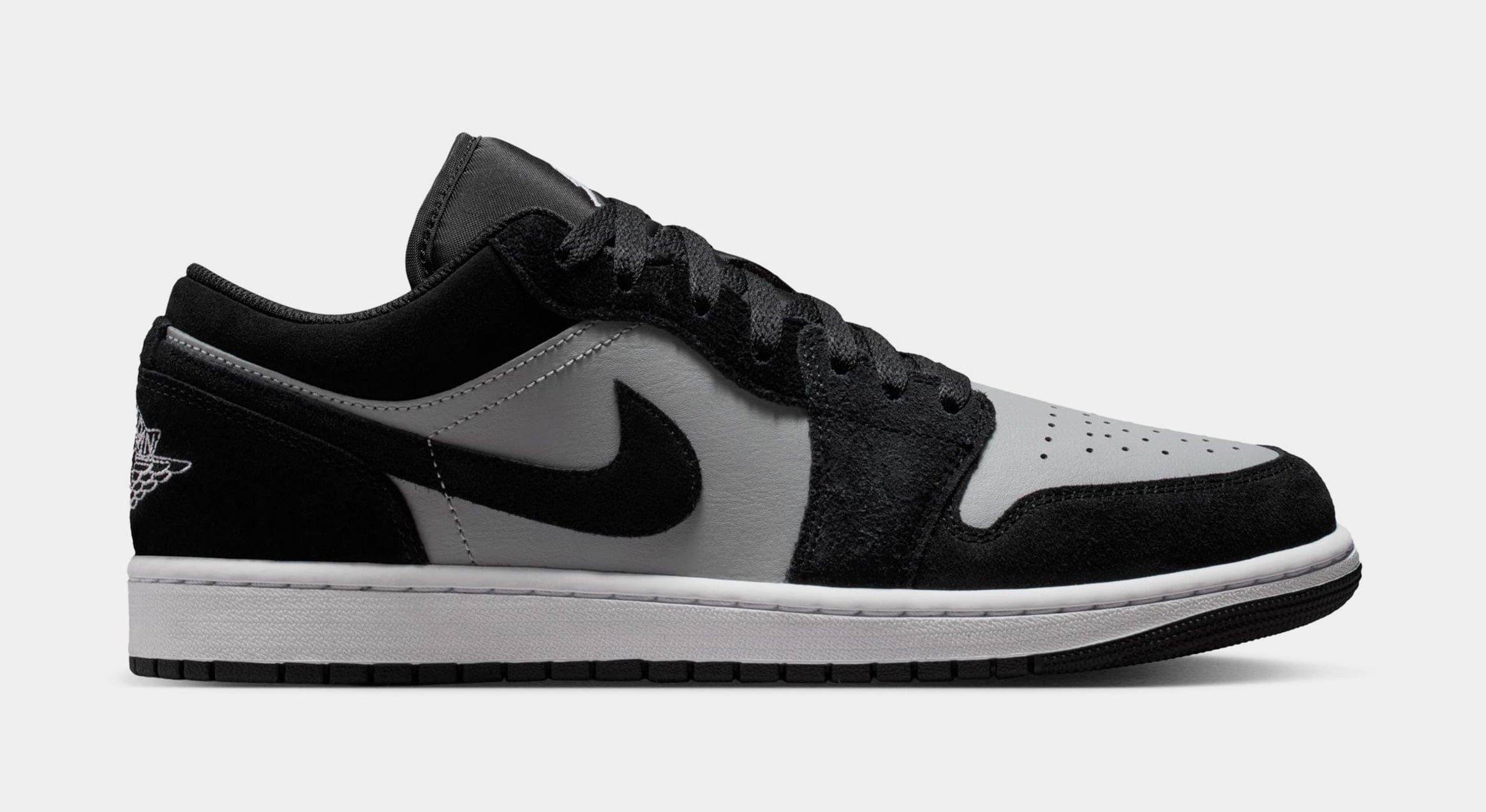 Air Jordan 1 Low Mens Lifestyle Shoes (Black/White/Light Smoke Grey)