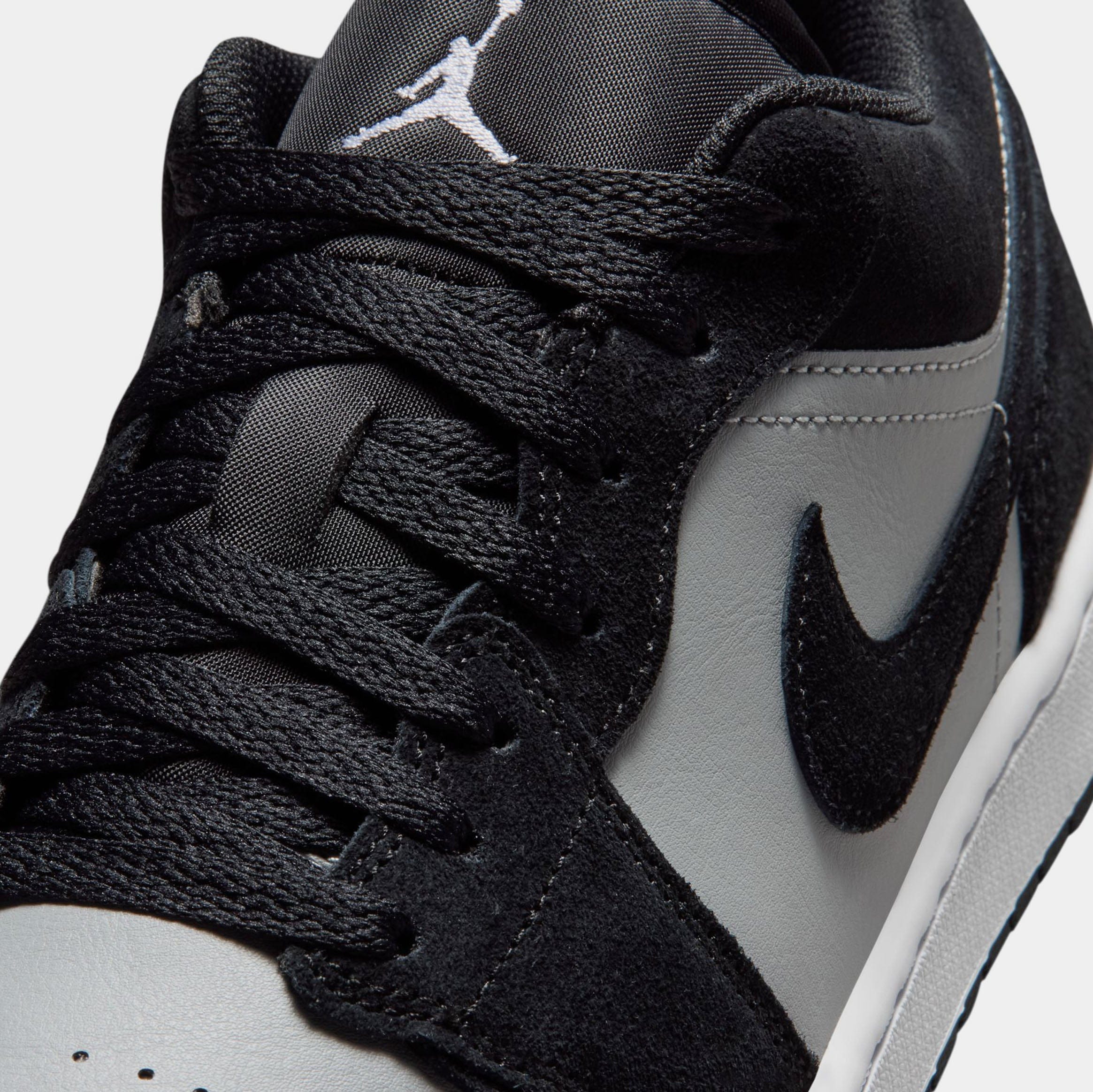 Air Jordan 1 Low Mens Lifestyle Shoes (Black/White/Light Smoke Grey)