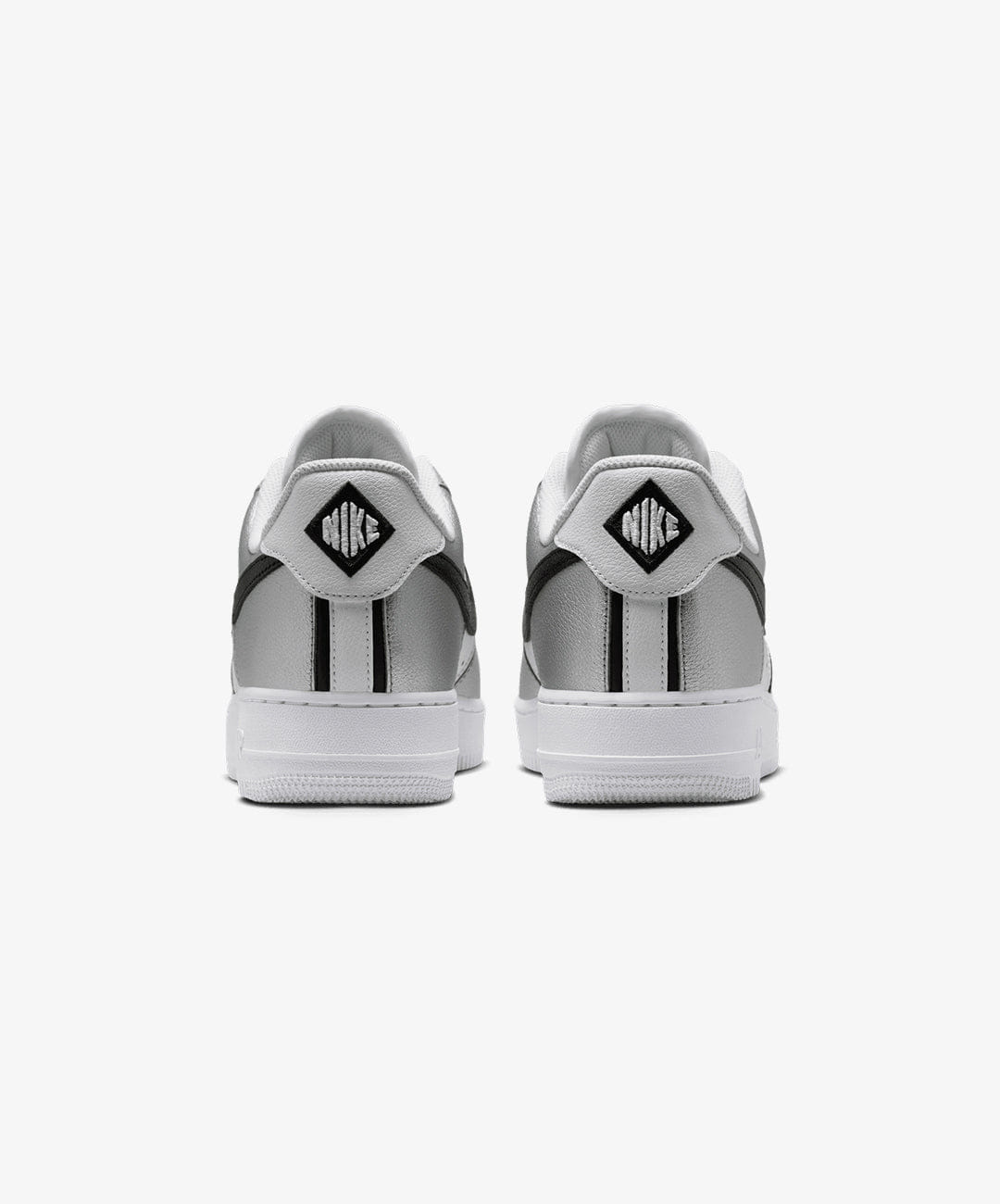 Nike | AIR FORCE 1 '07 LV8 { METALLIC SILVER/BLACK - WHITE
