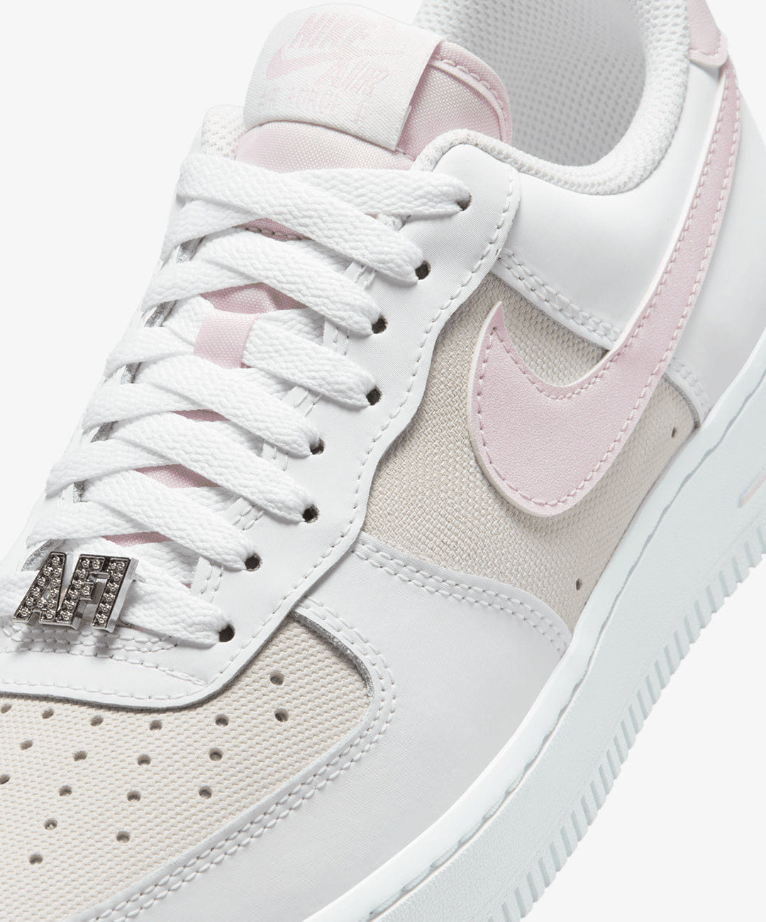 Nike | AIR FORCE 1 '07 SE { WHITE/BLEACHED LILAC - METALLIC SILVER