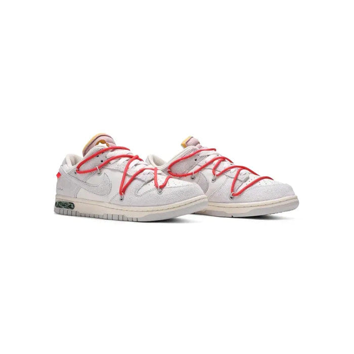 Nike Off - White x Dunk Low Lot 33 of 50