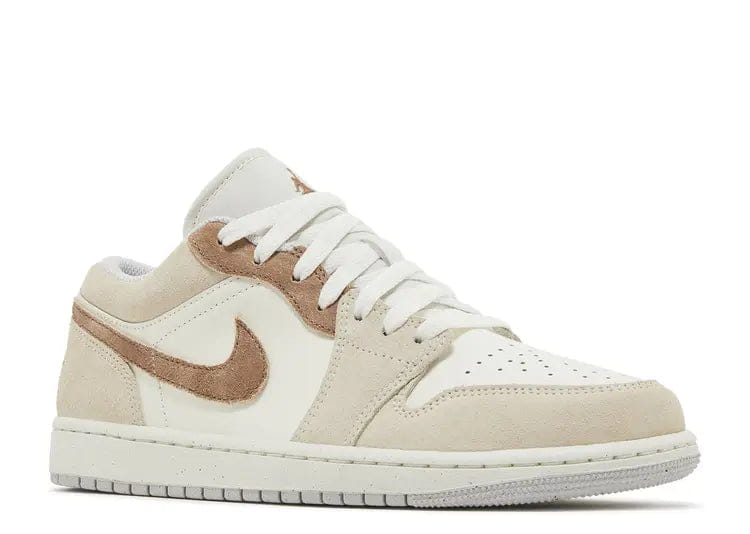 Nike AIR JORDAN 1 LOW SE LEGEND LIGHT BROWN