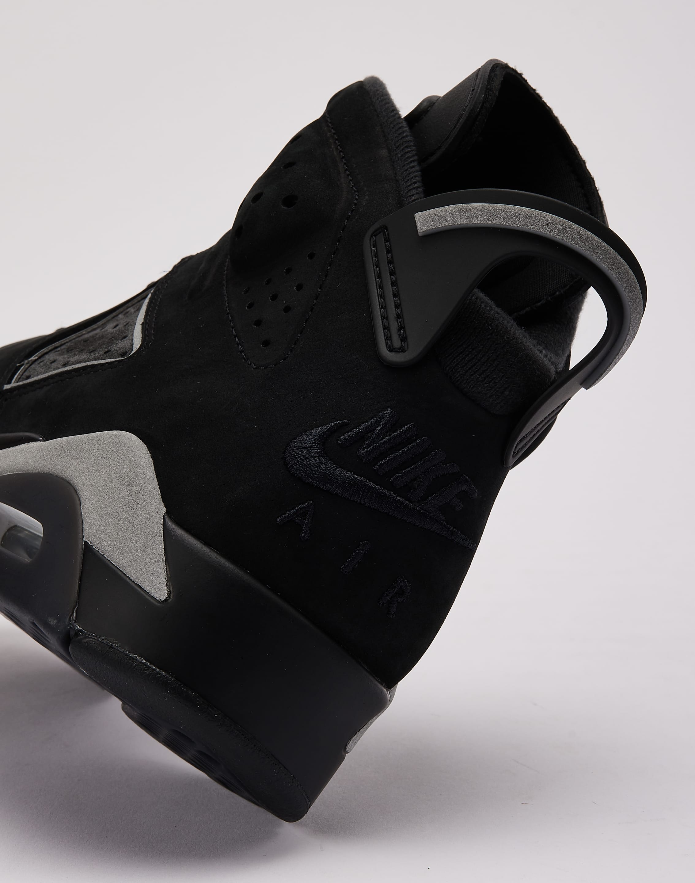 Air Jordan Jordan Air Jordan 6 Retro Cap and Gown