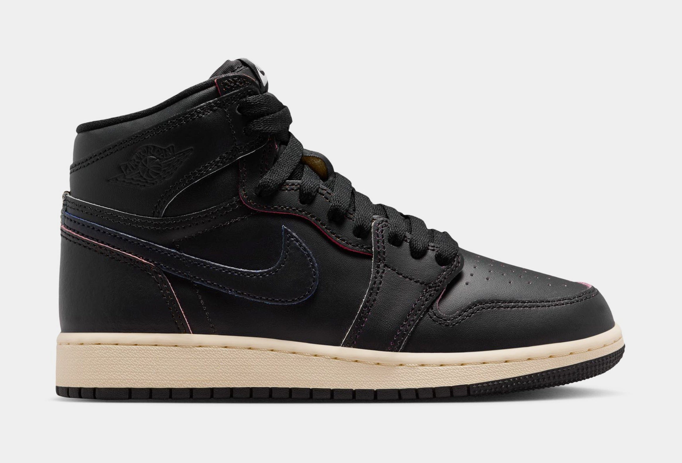 Air Jordan 1 Retro High OG Black and Muslin Grade School Lifestyle Shoes (Black/Black Muslin)