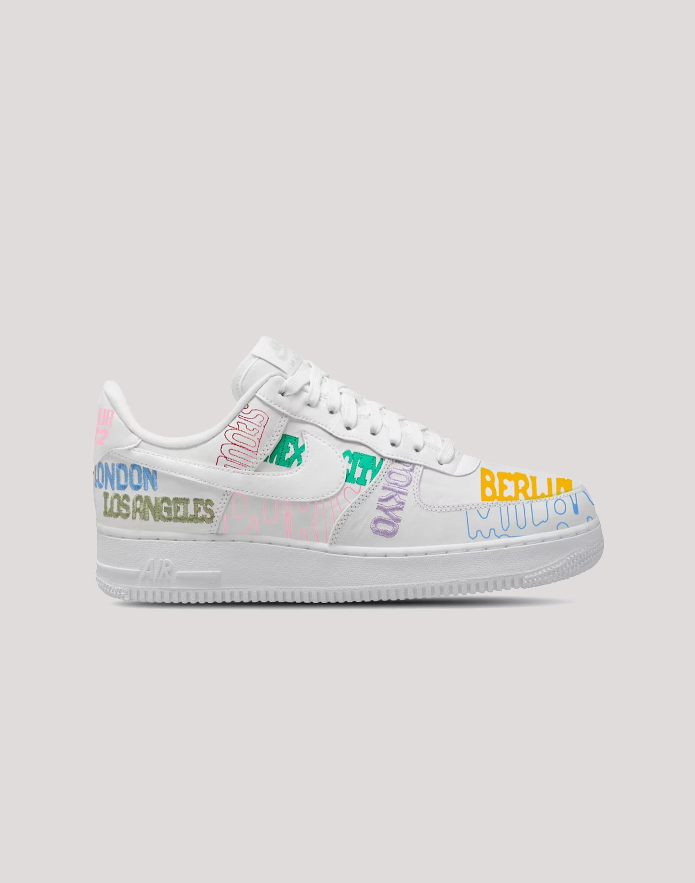 Nike Air Force 1 Low World Tour