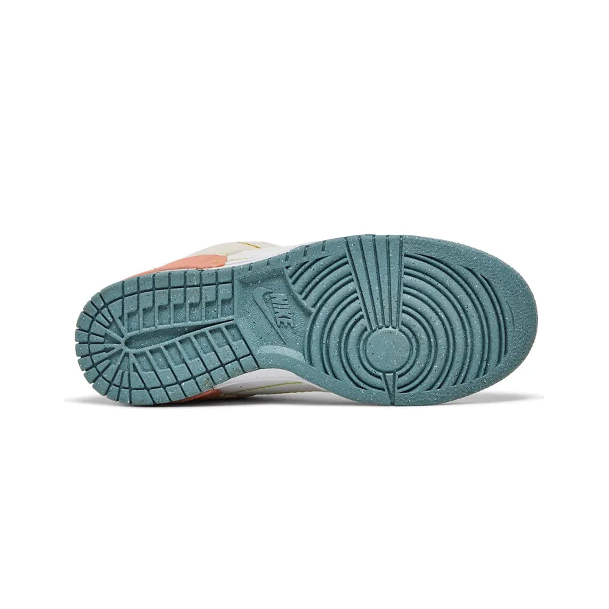 Nike Dunk Low Disrupt 2 Easter Pastel W (2022)