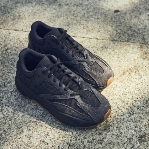adidas Yeezy 700 Utility Black